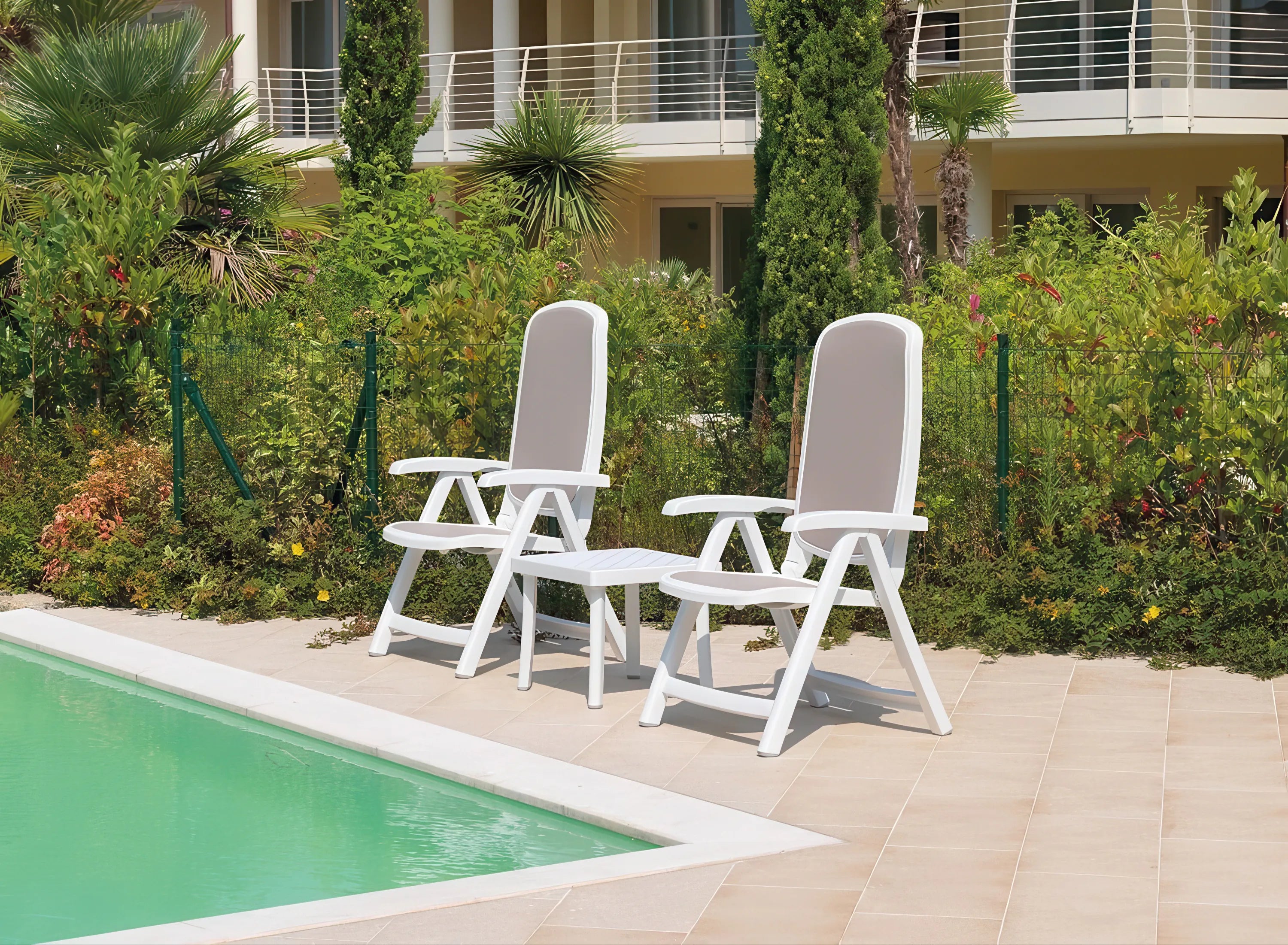 White Square Outdoor Coffee Table RODI