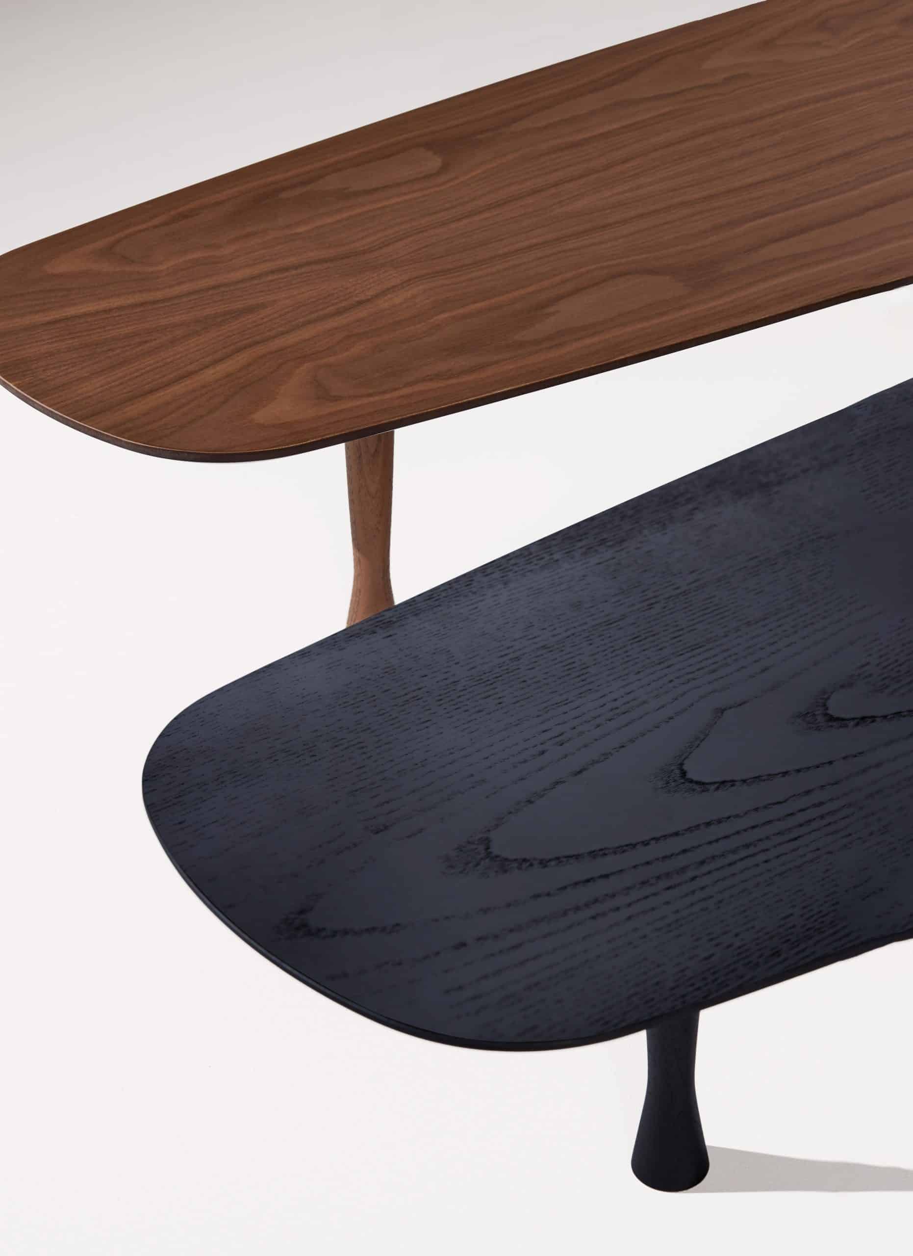 Ovaler Couchtisch UNIQUE Nussbaumfurnier