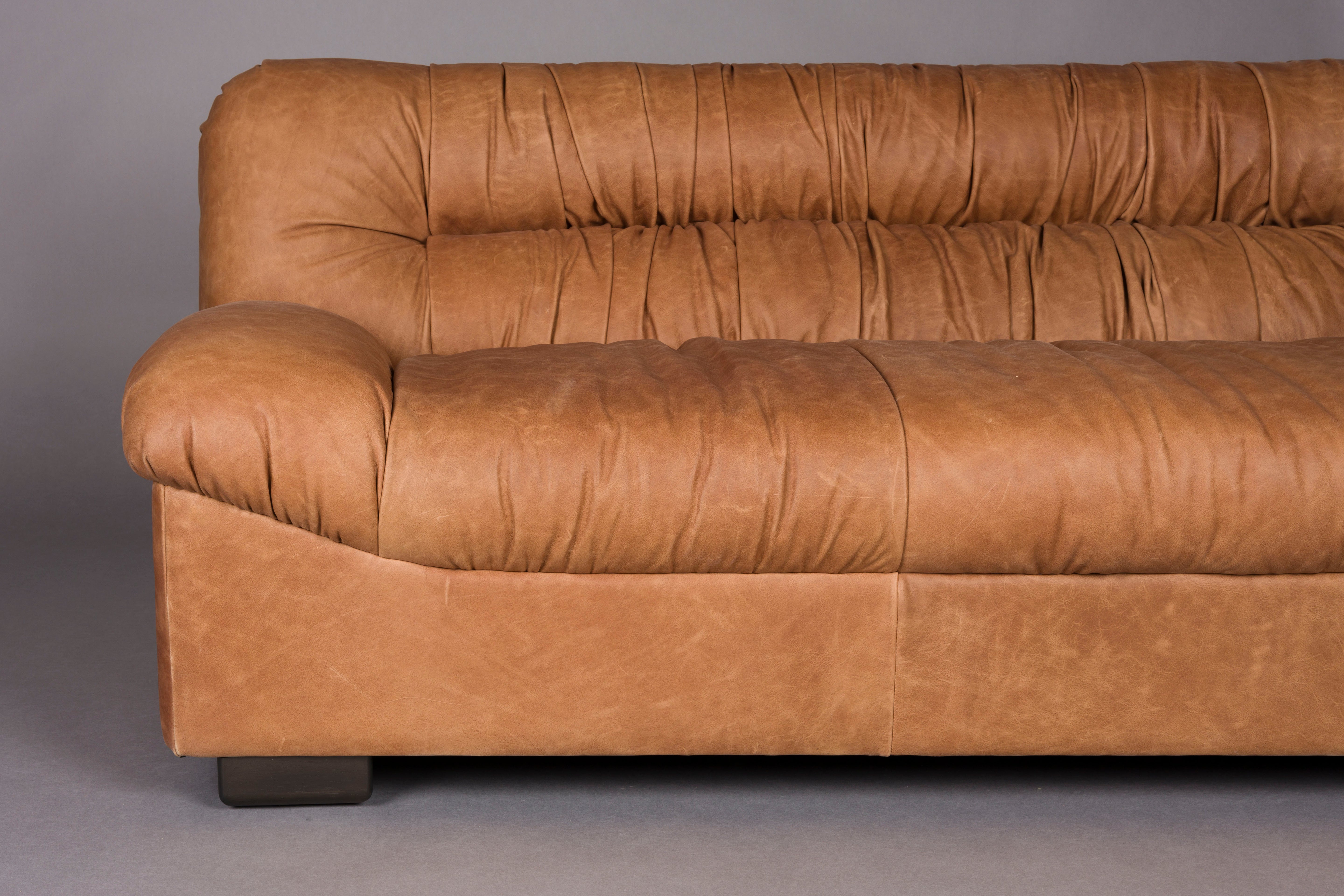 Sofa DOUGLAS koniakowa skóra