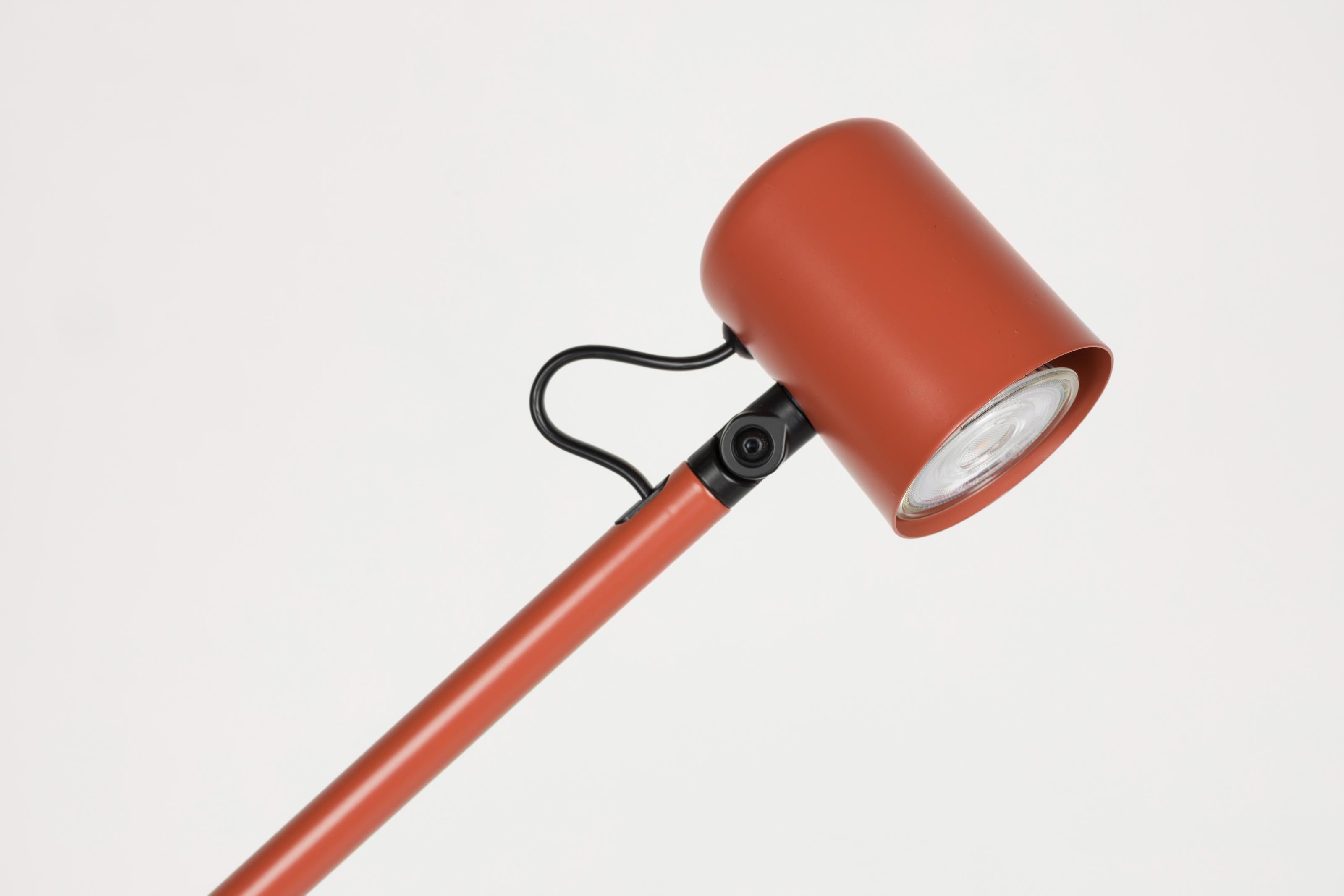 Stehlampe AERO rot