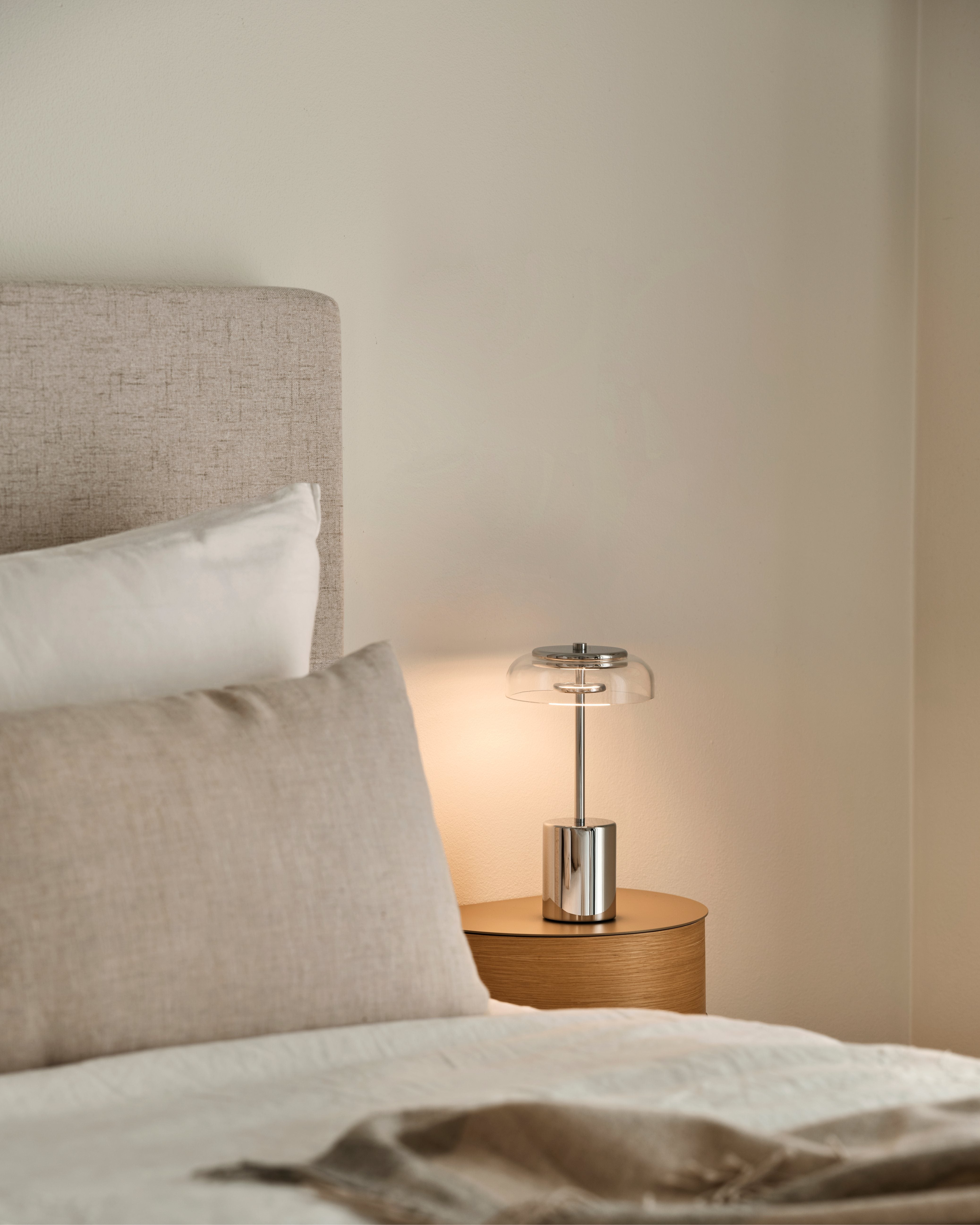 Tragbare Lampe BLOSSI silber mit transparentem Glas