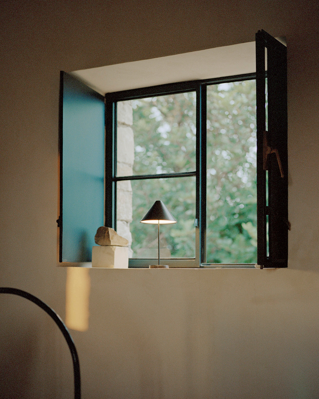 BROLLY BLACK STEEL LAMP LAMP