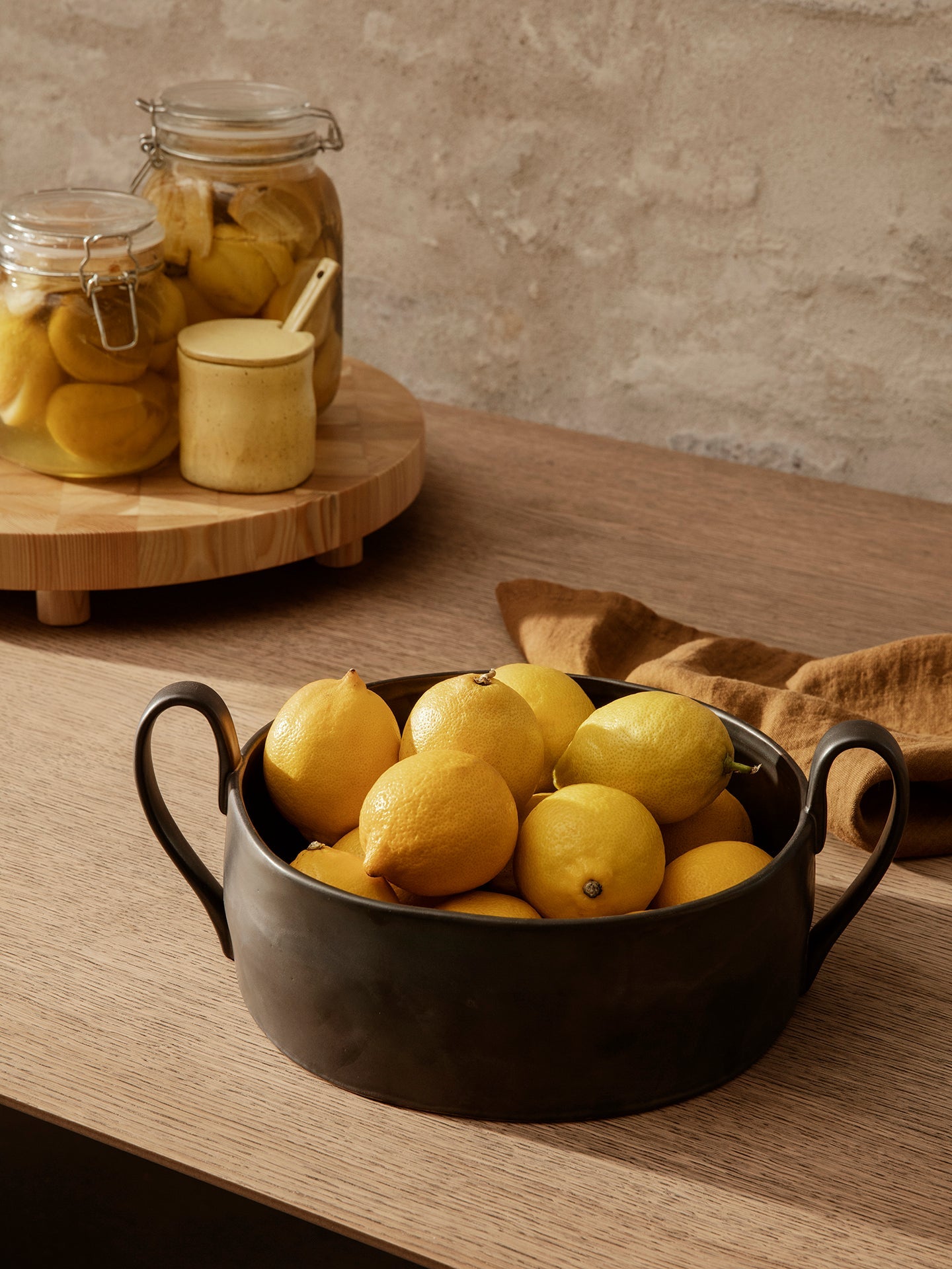 Misa FLOW MITTESTÜCK schwarz