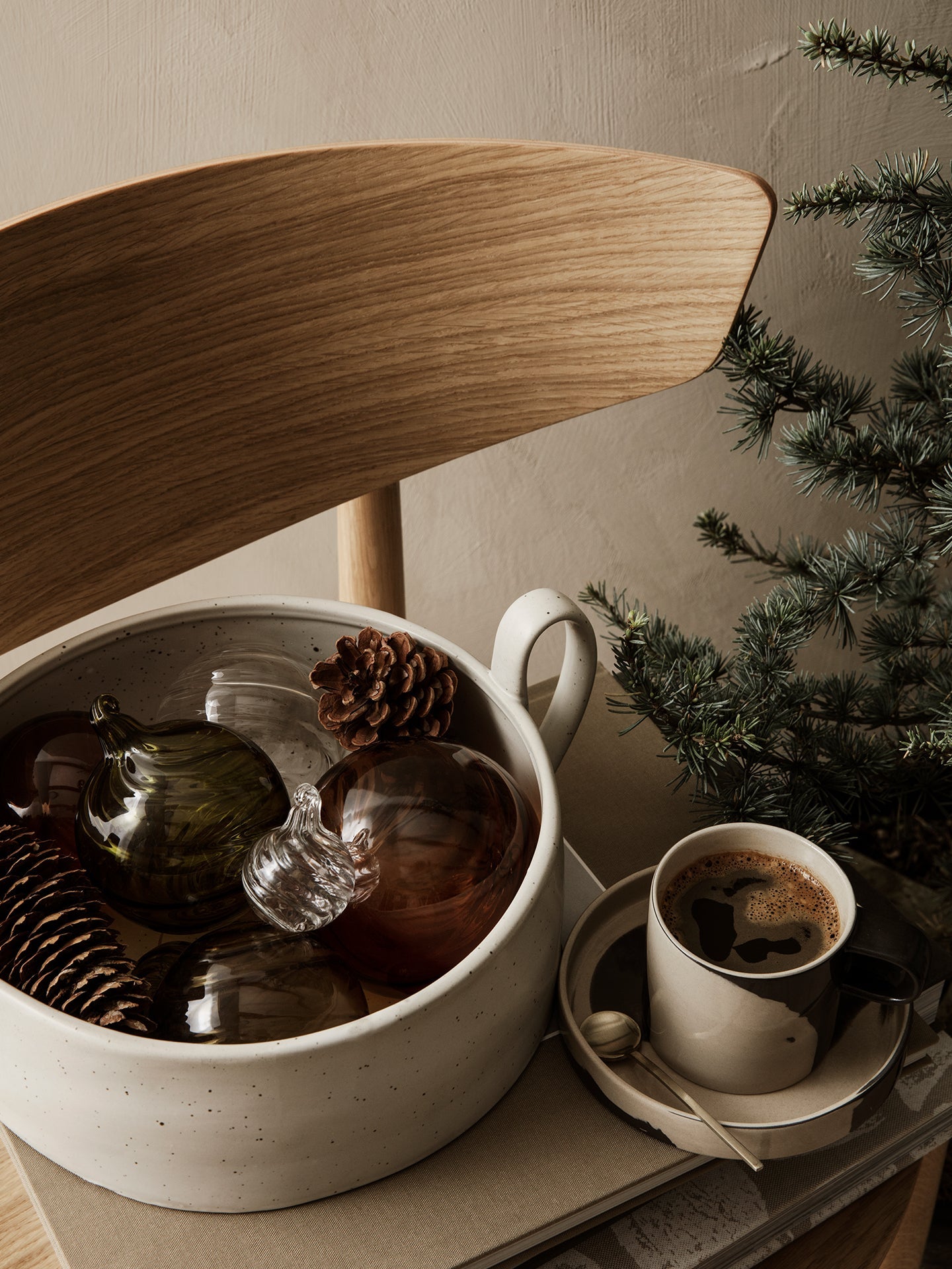 Misa FLOW CENTREPIECE złamana biel