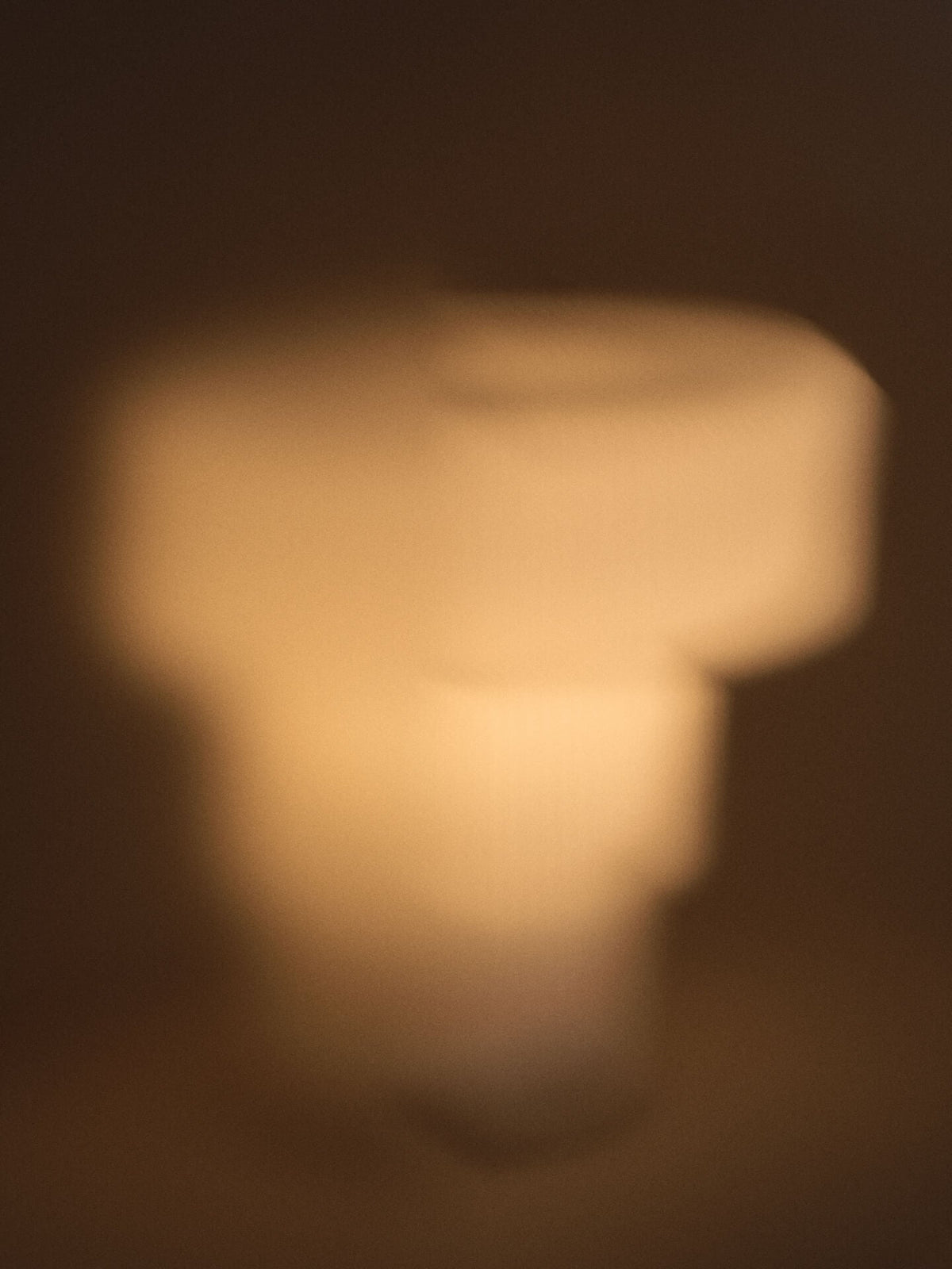 Lampa stołowa RIPPLE biały – ujęcie 6