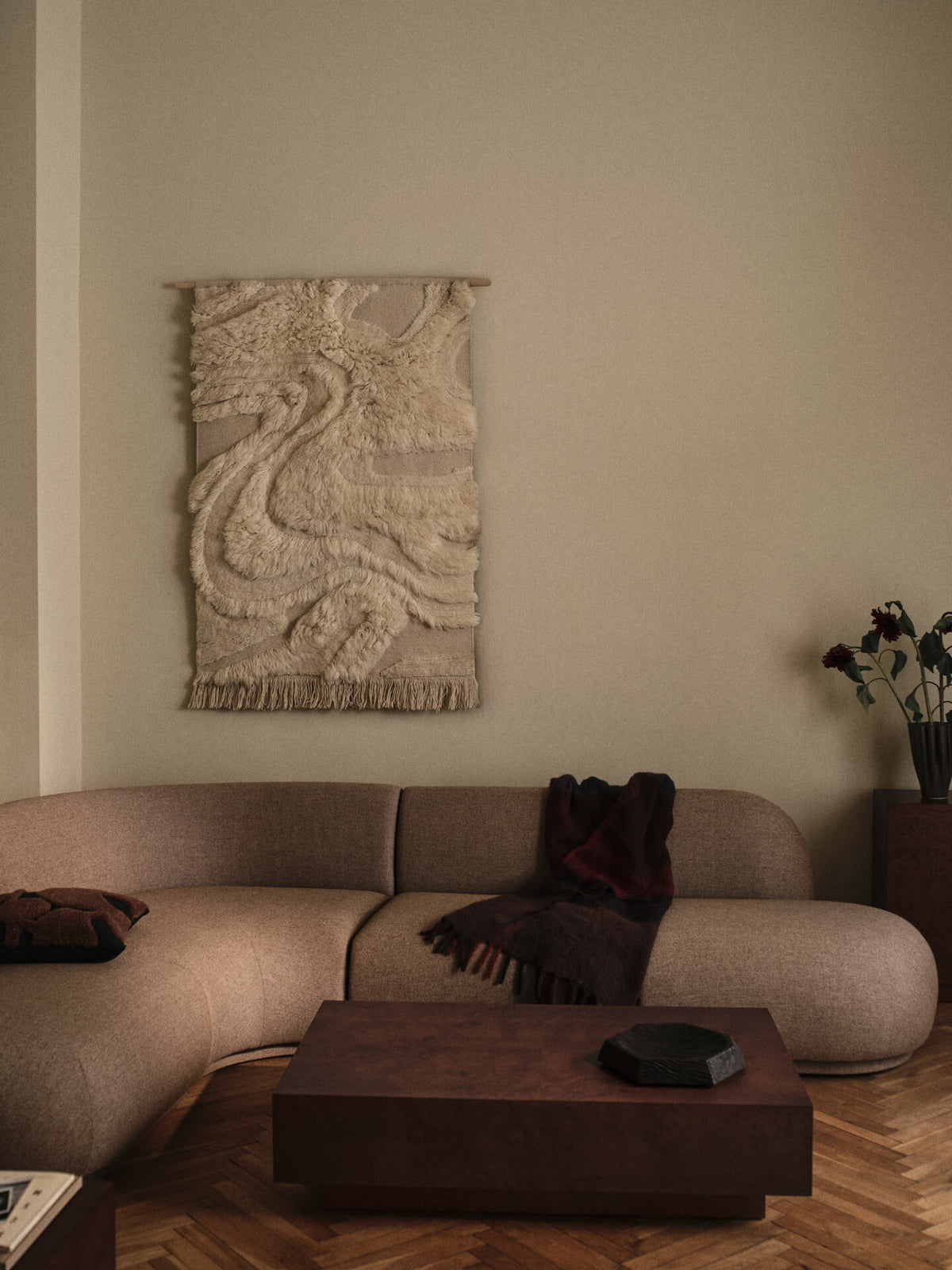 Dywan ścienny RIME złamany biały – ujęcie 2