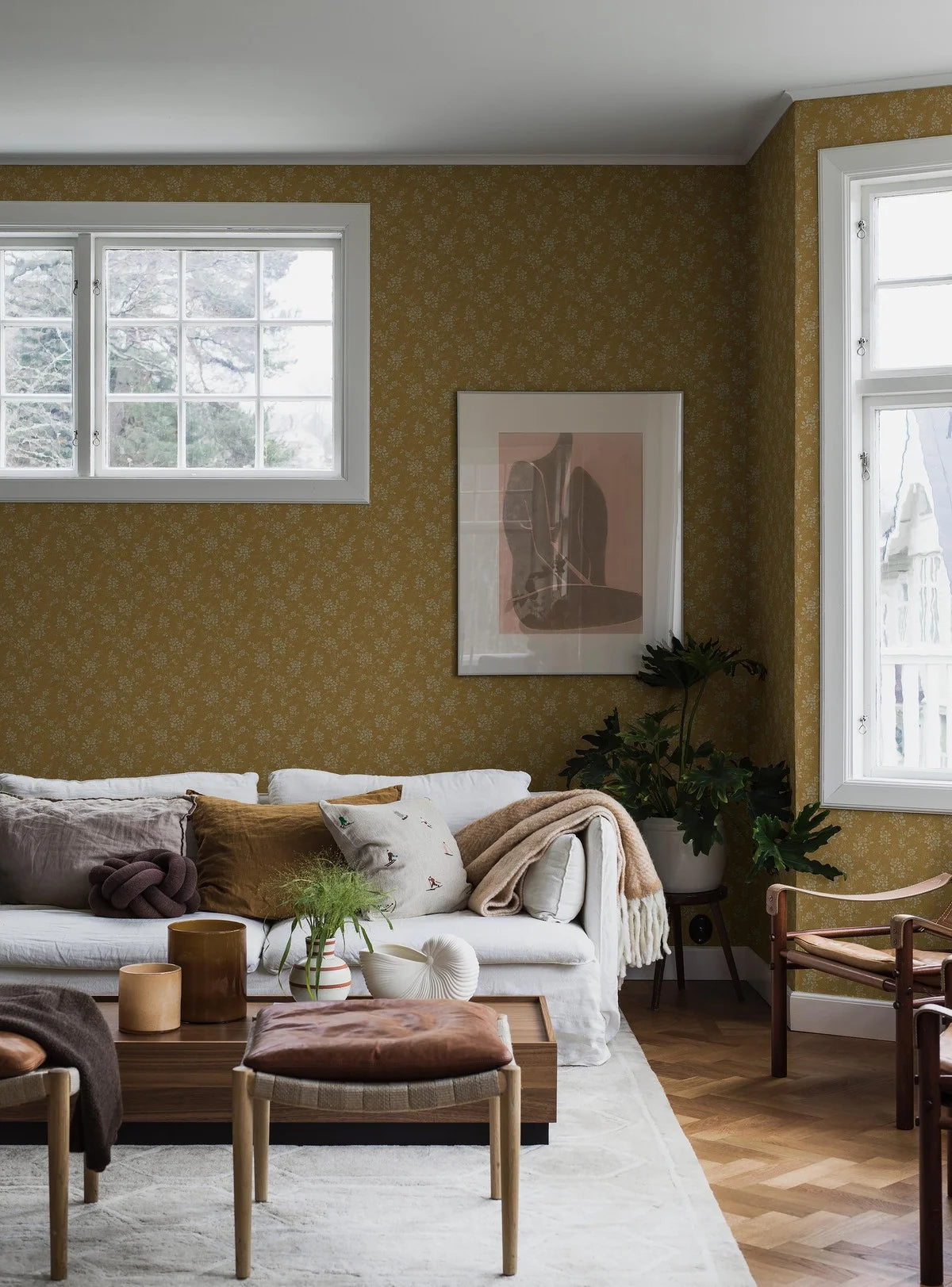 Tapeta z roślinnym wzorem kwiatów HIP ROSE żółty