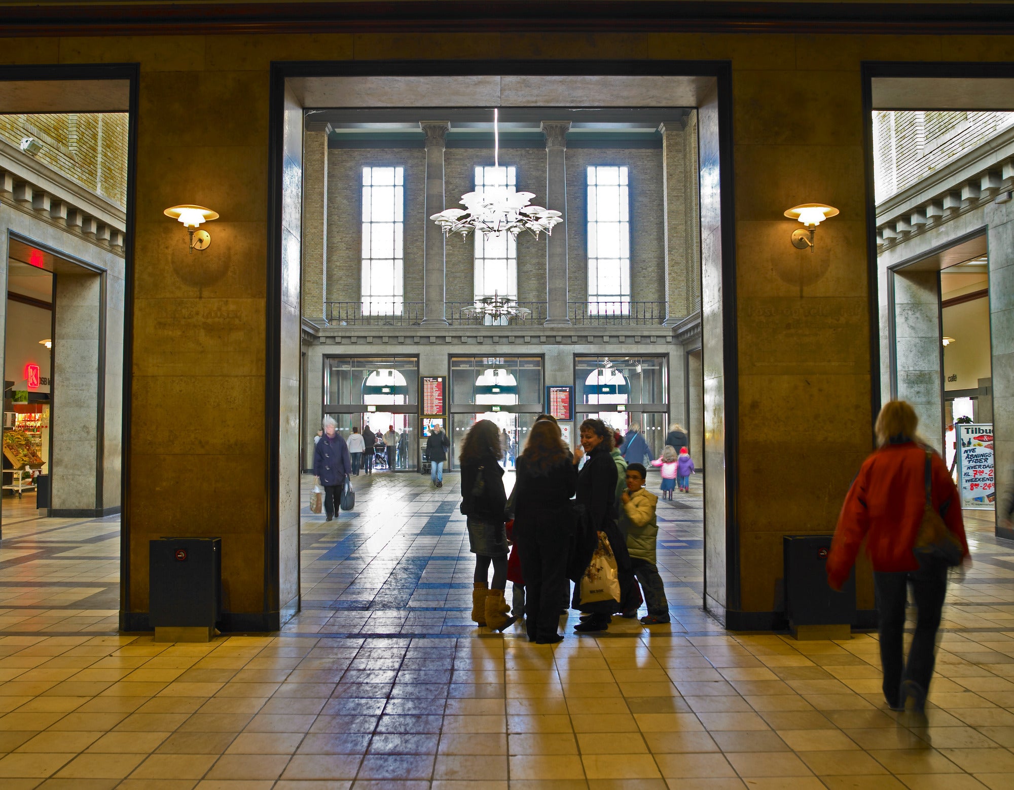 Lampa ścienna PH 3/2 biały z chromowaną podstawą