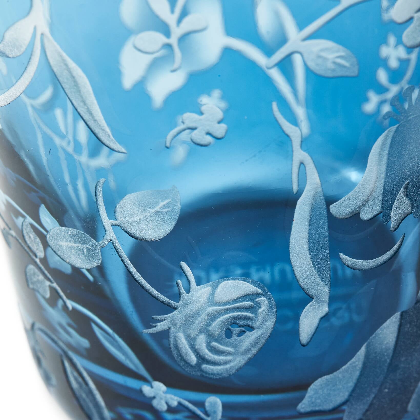 Zestaw szklanek SCATTERED FLOWERS niebieski z piaskowanym wzorem