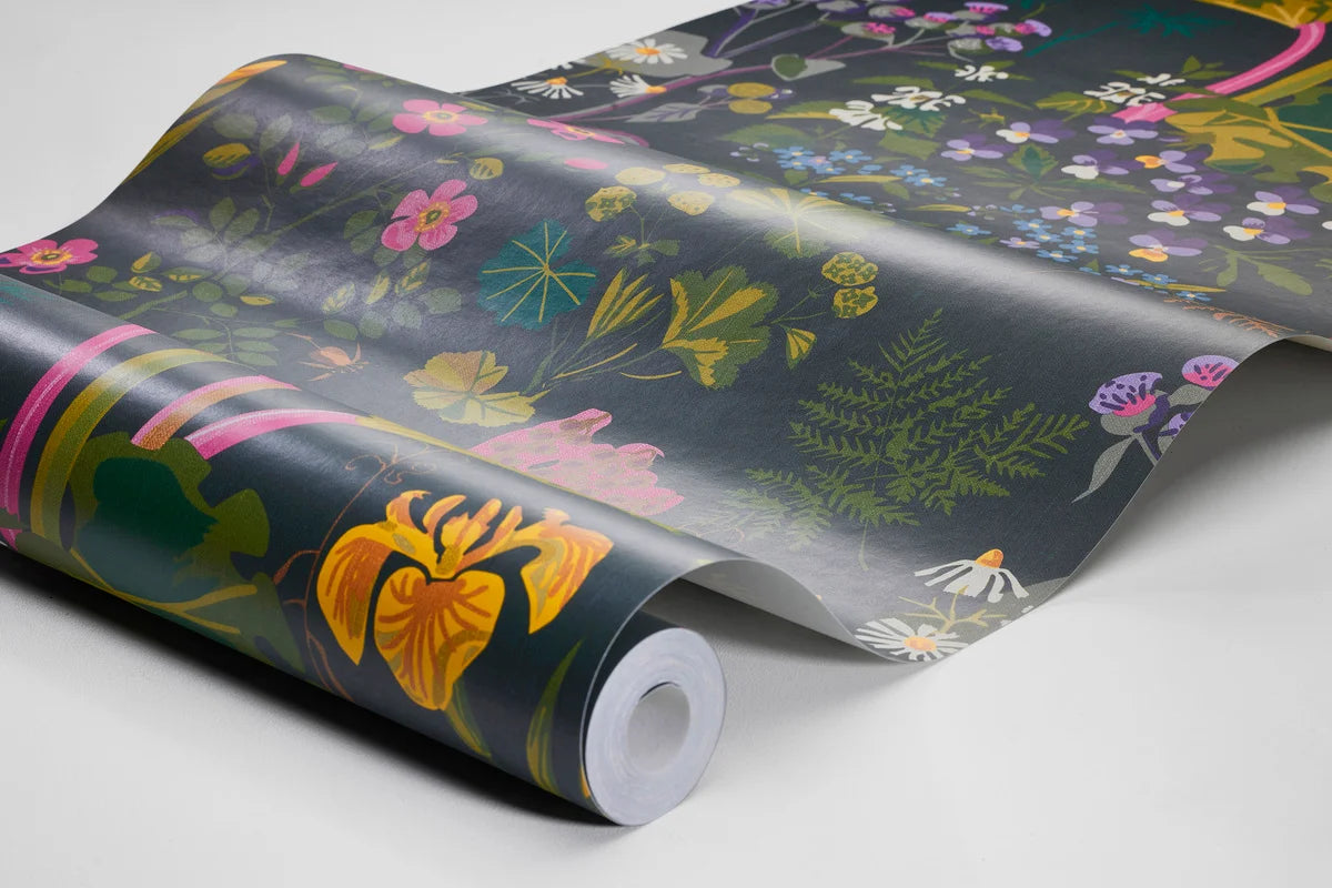 Tapeta z roślinnym wzorem kwiatów GOCKEN JOBS RABARBER granatowy