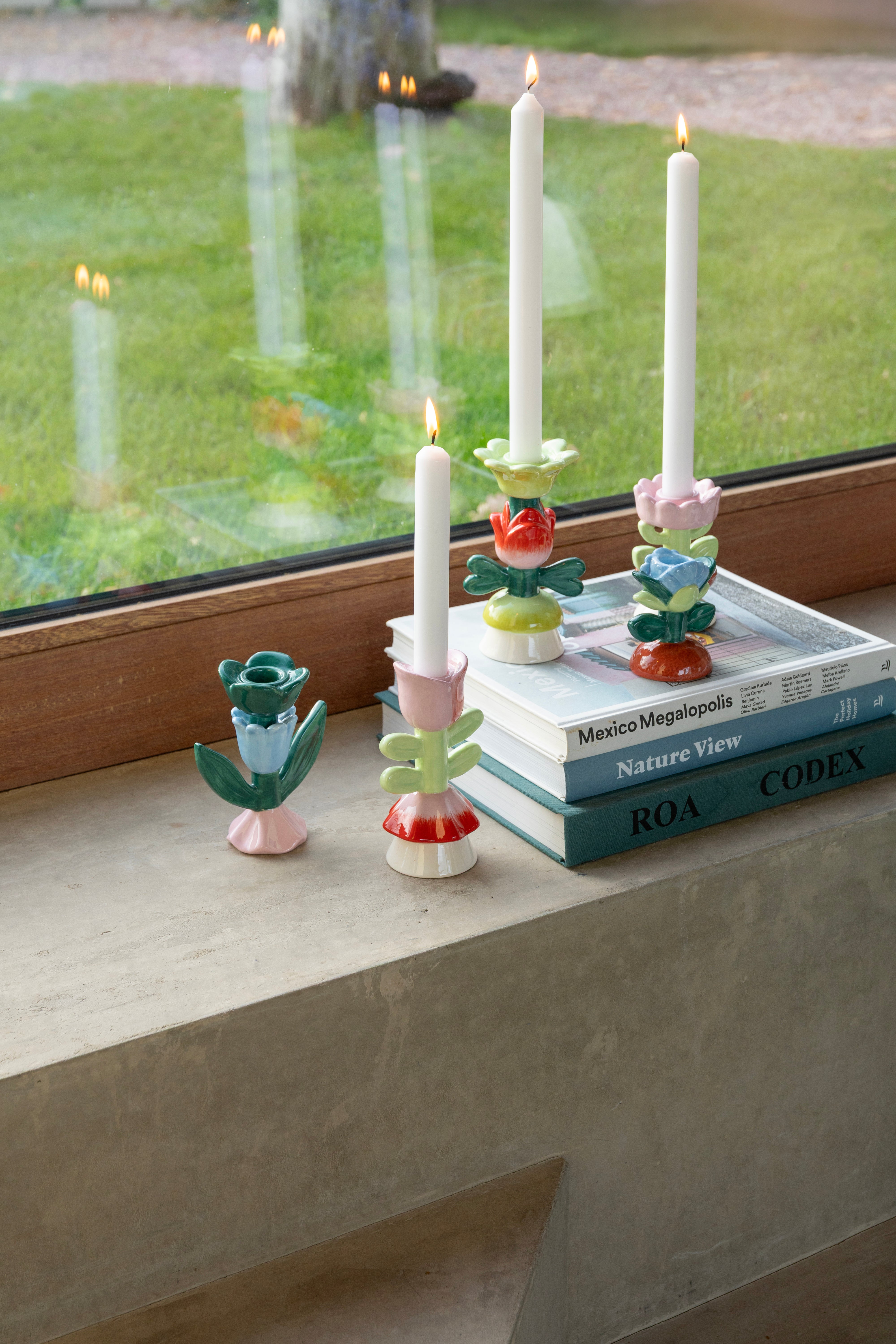 BLUME Candle Holder in Green with Blue and Pink