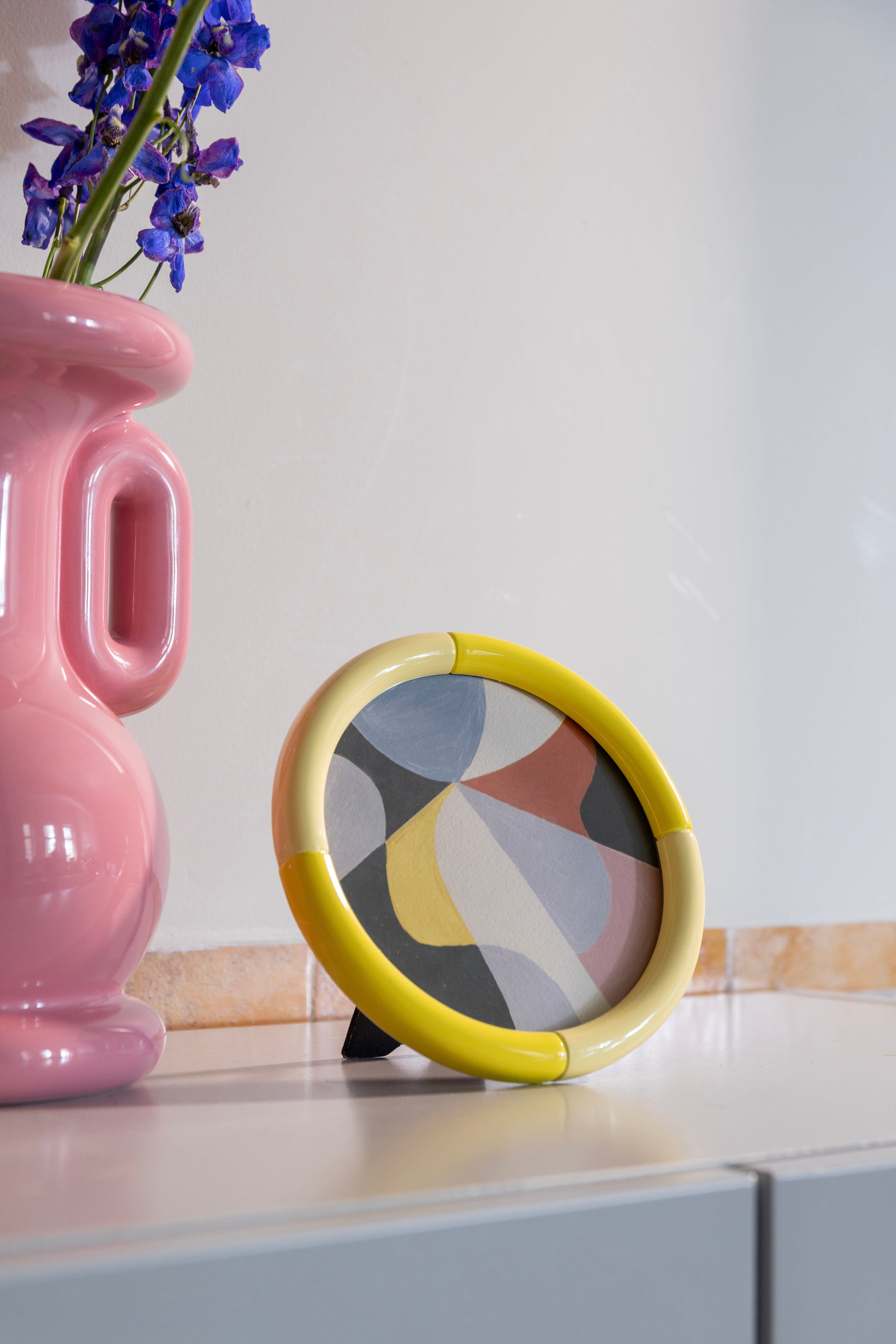 RIFT ROUND photo frame yellow