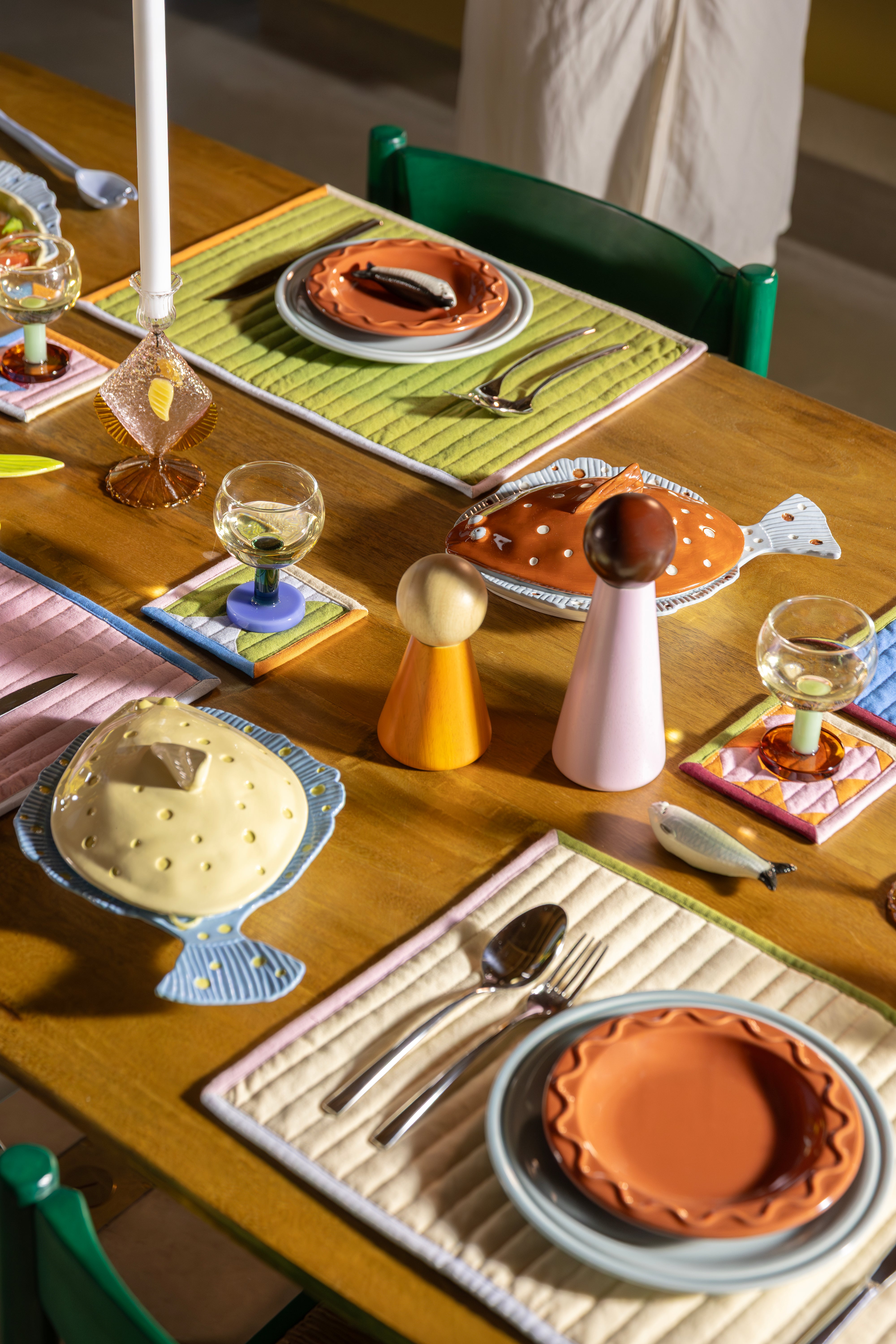 Młynek do przypraw HALMA LARGE różowy z burgundowym