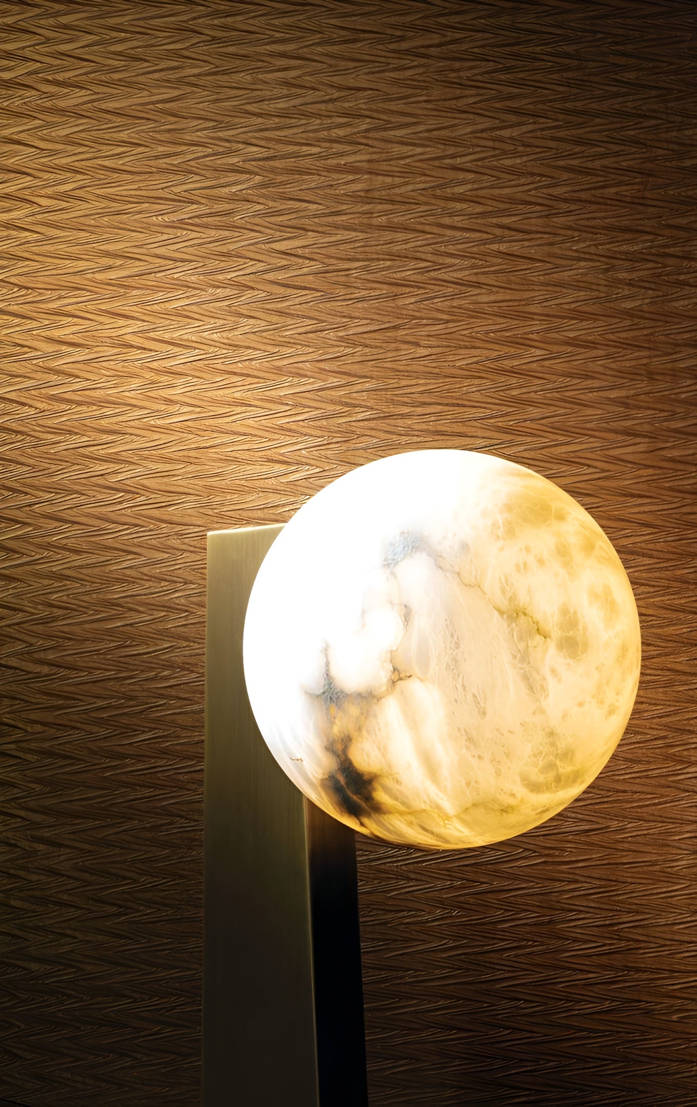 Tapeta tekstylna strukturalna metalizująca z motywem geometrycznym THÉIA perłowy