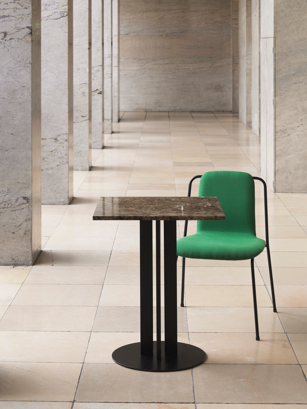 Chair Studio Upholstered front with green ash veneer and black base