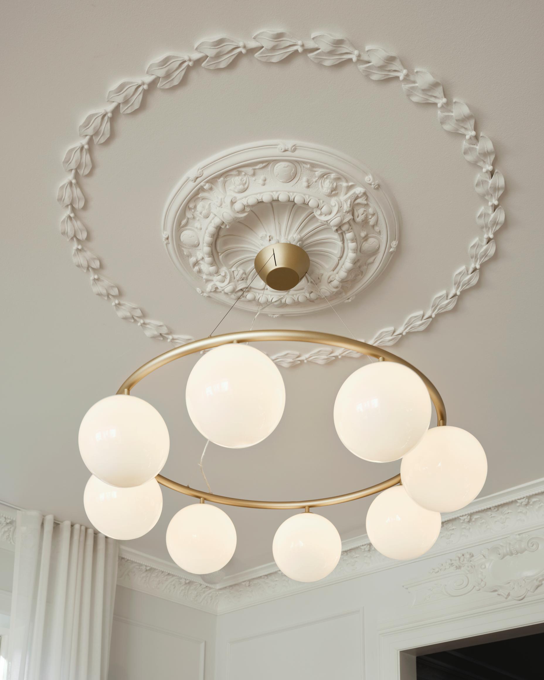 MIIRA 8 CIRCULAR Pendant Lamp in Brass with Opal Glass