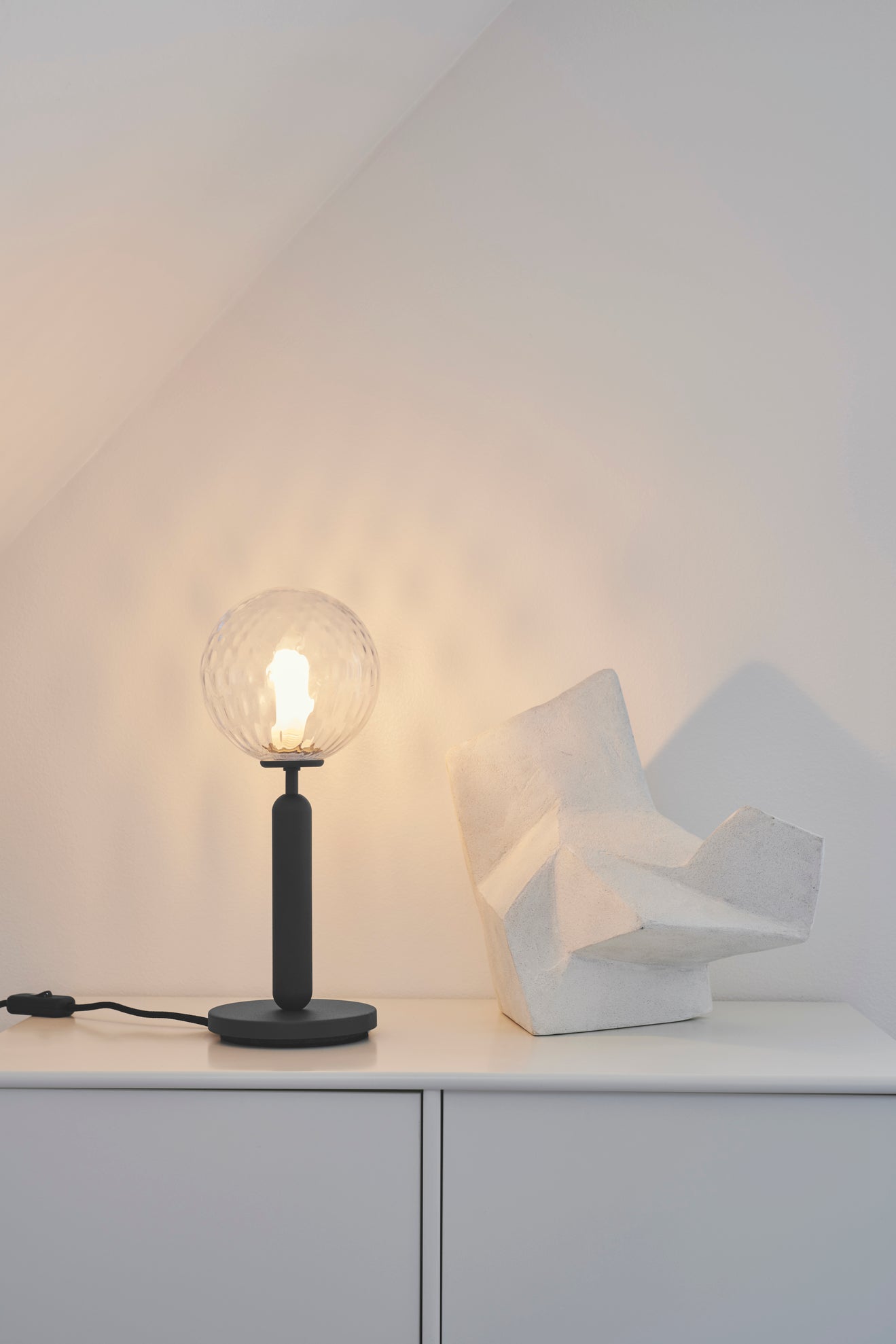 Tischlampe MIIRA grafit mit transparentem Glas