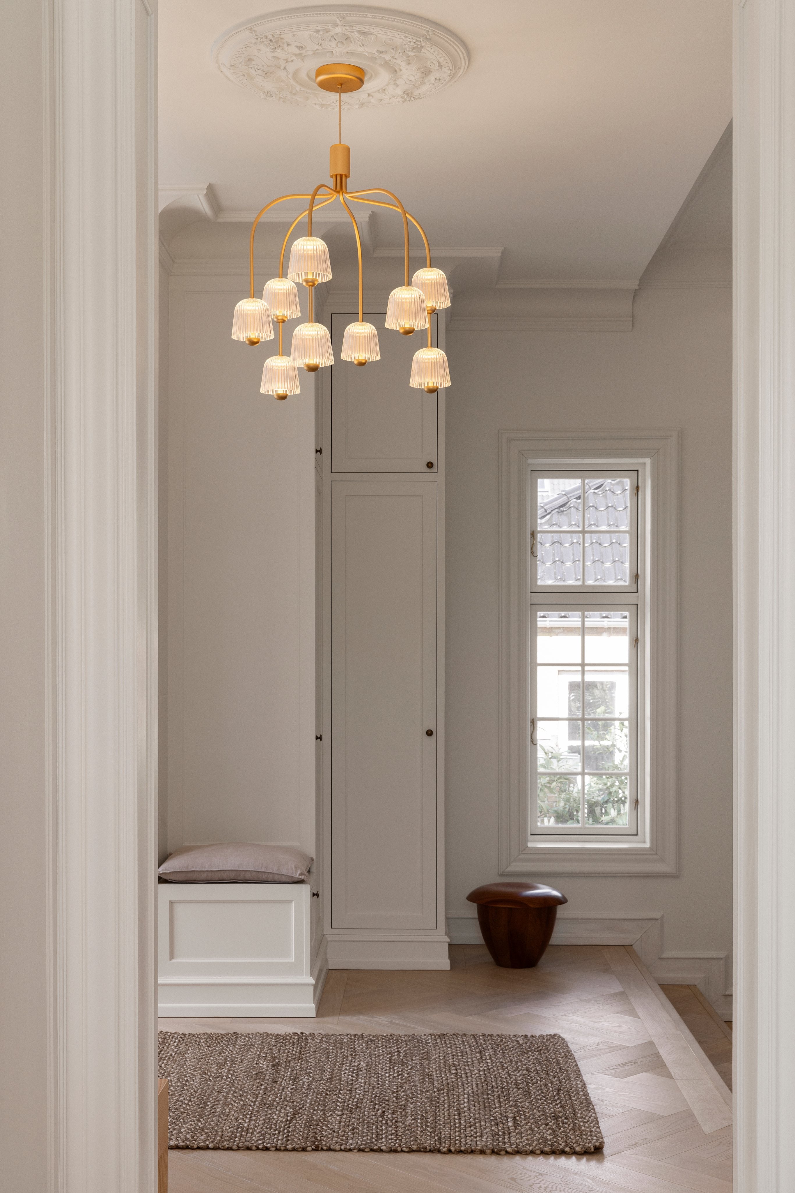 ASTEEA 9 Gold Chandelier with Transparent Finish