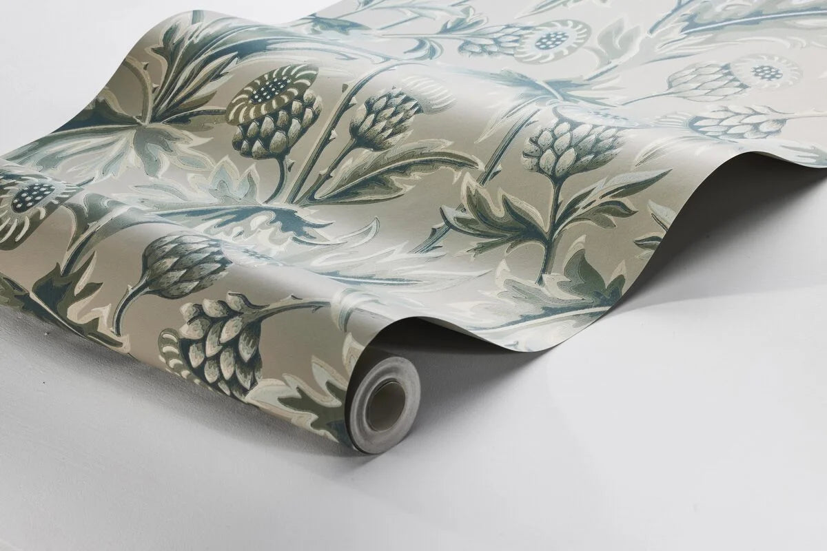 Tapete mit Pflanzenmotiv TREASURED THISTLE beige mit grünem Akzent