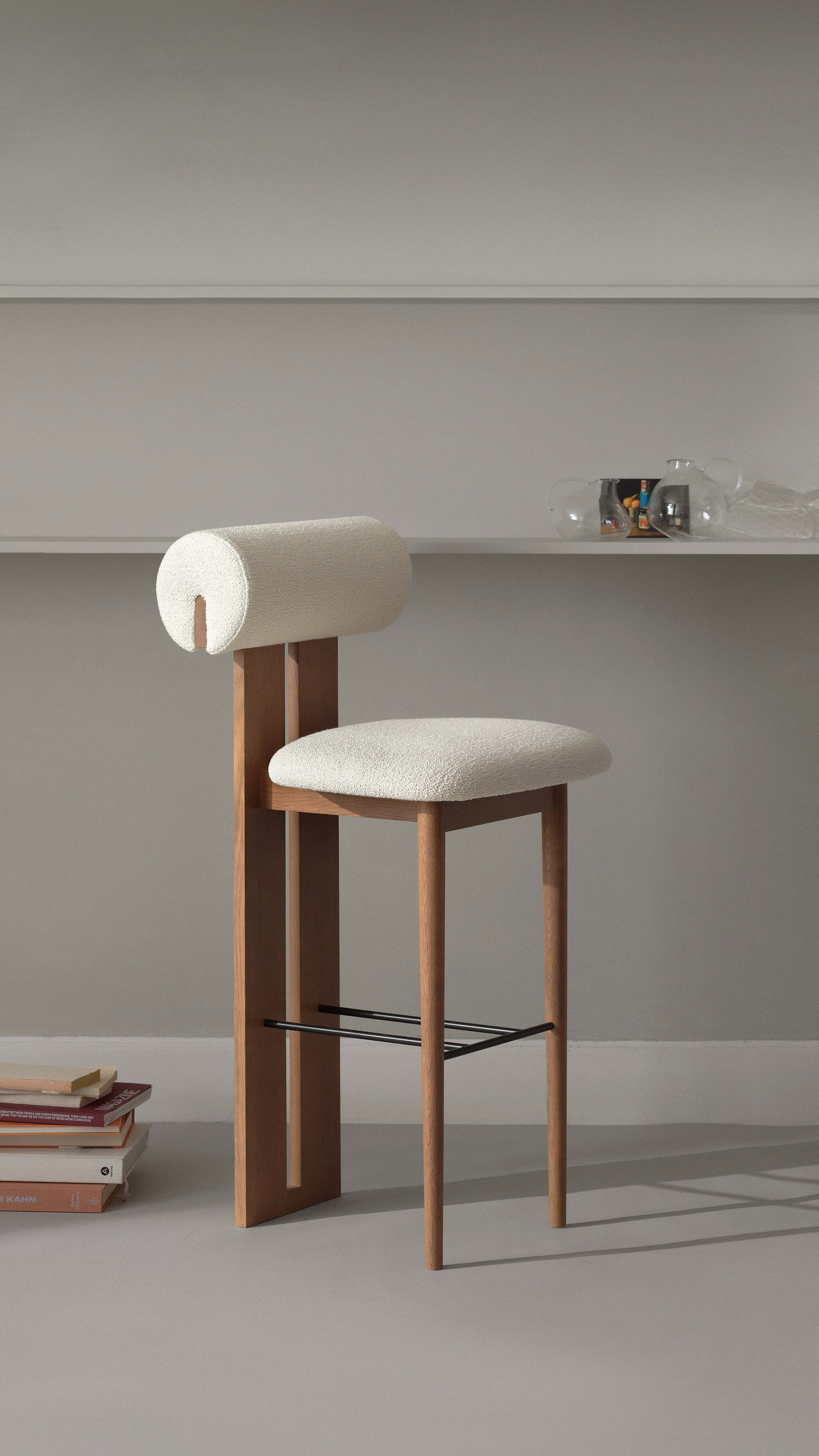 Gepolsterter Hocker HIPPO aus Eichenholz