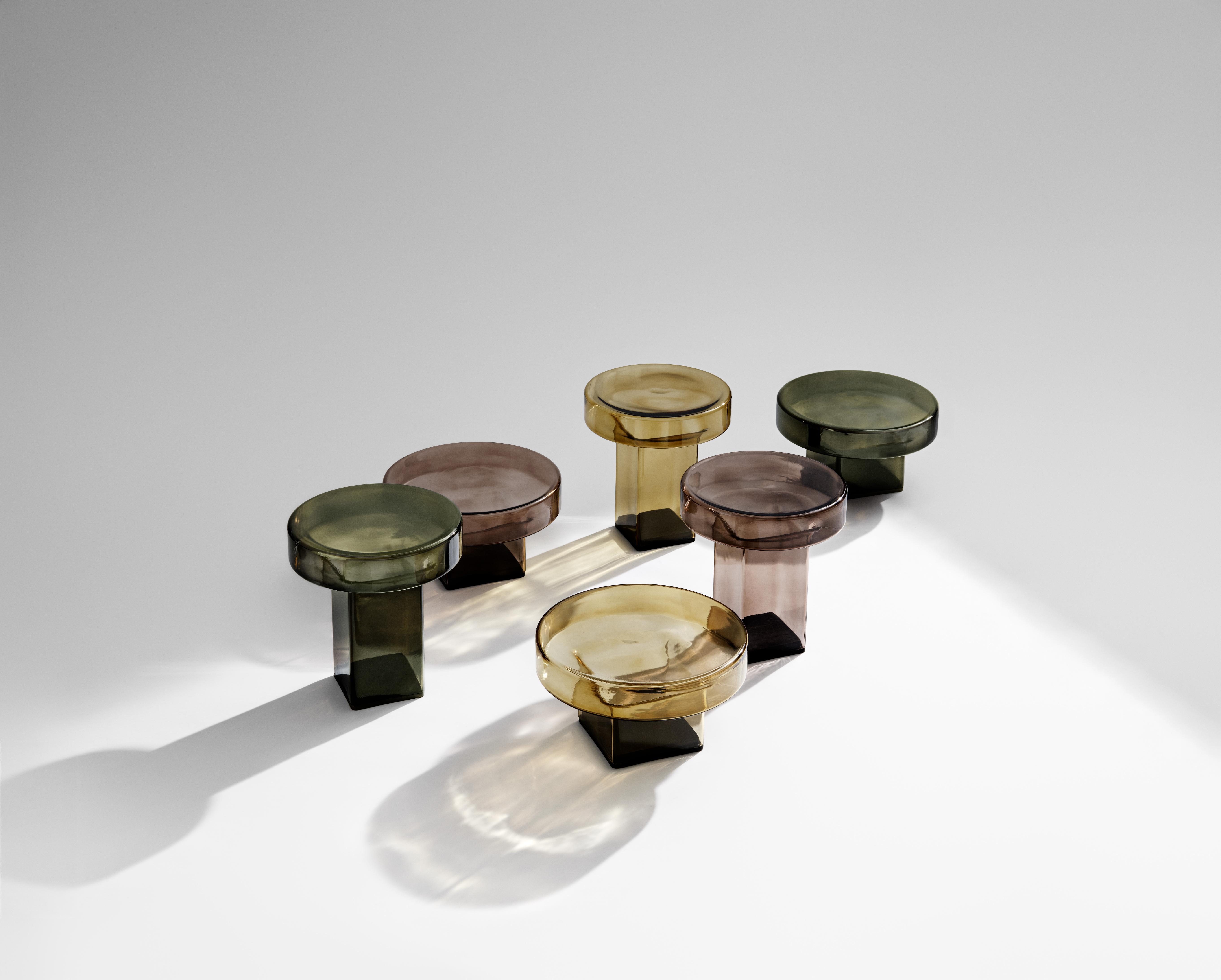 Kaffeetisch NAKED rauchiges Glas