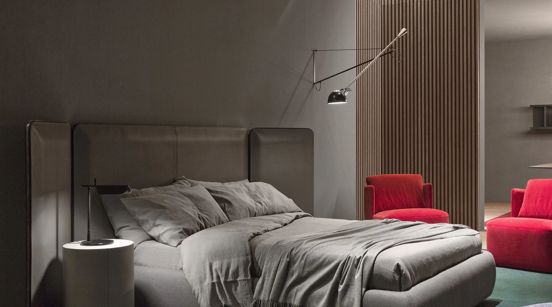 Wandleuchte mit Arm 265 weiß