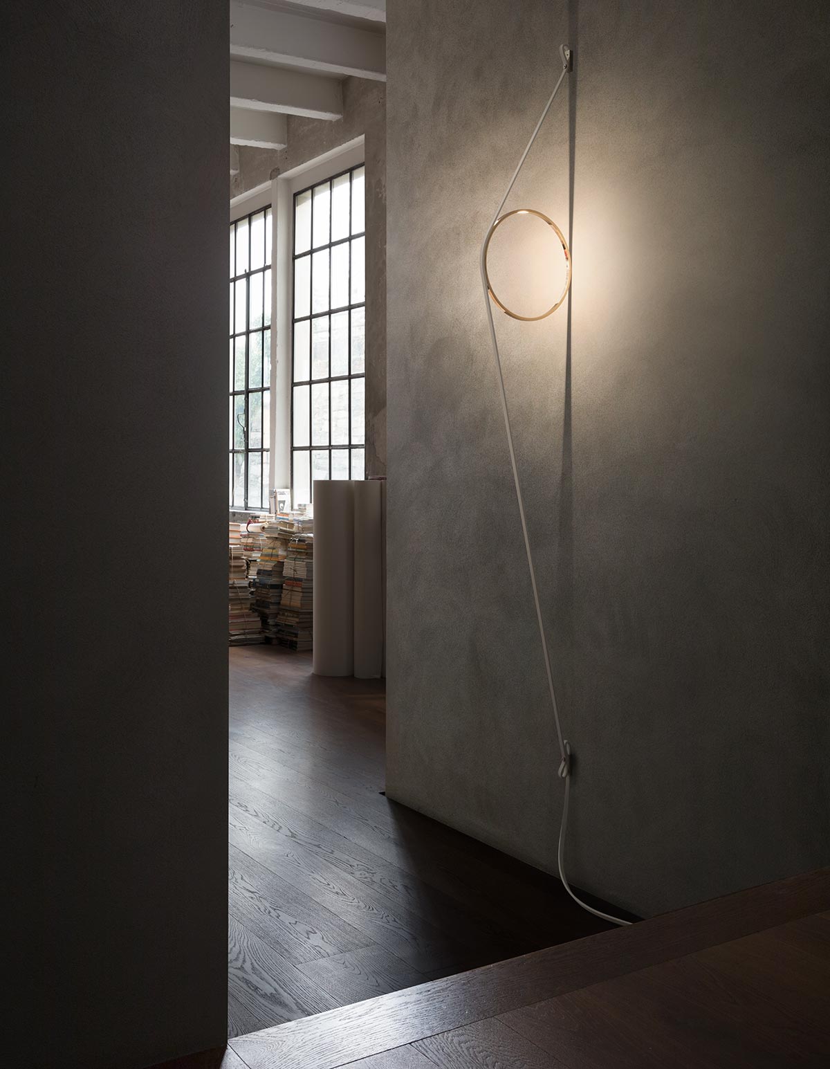 Wandlampe WIRERING grau mit Gold