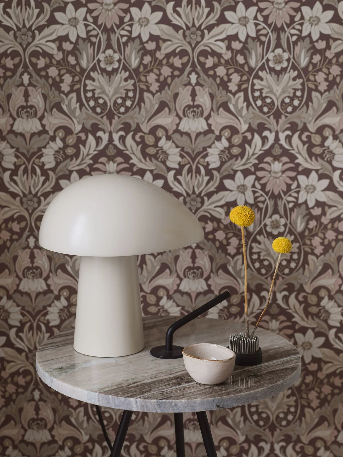 Tapeta z motywem roślinnym BLOMSTERFRÖJD burgundowy z beżowym