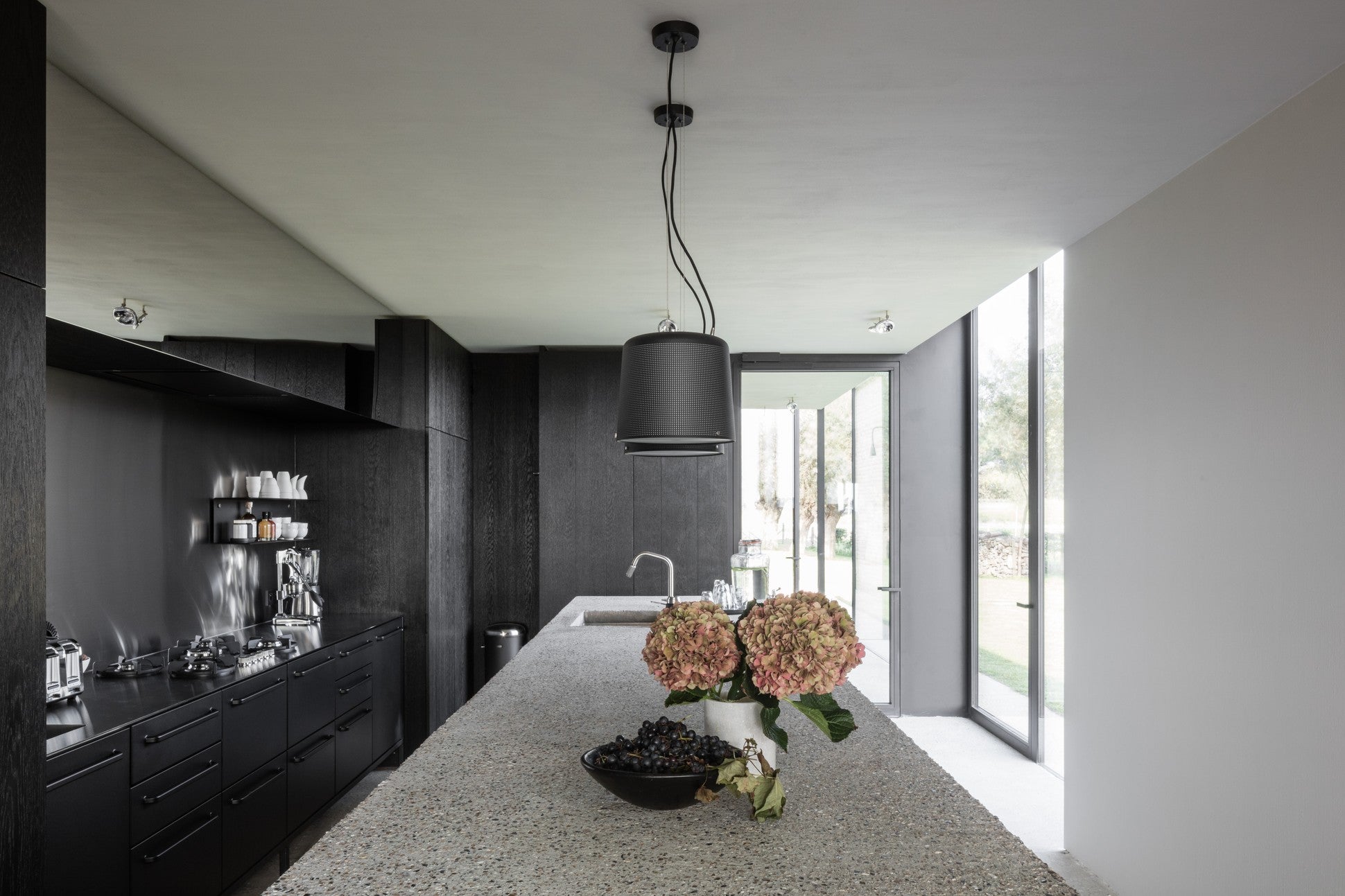 Lampa wisząca 526 czarny metal