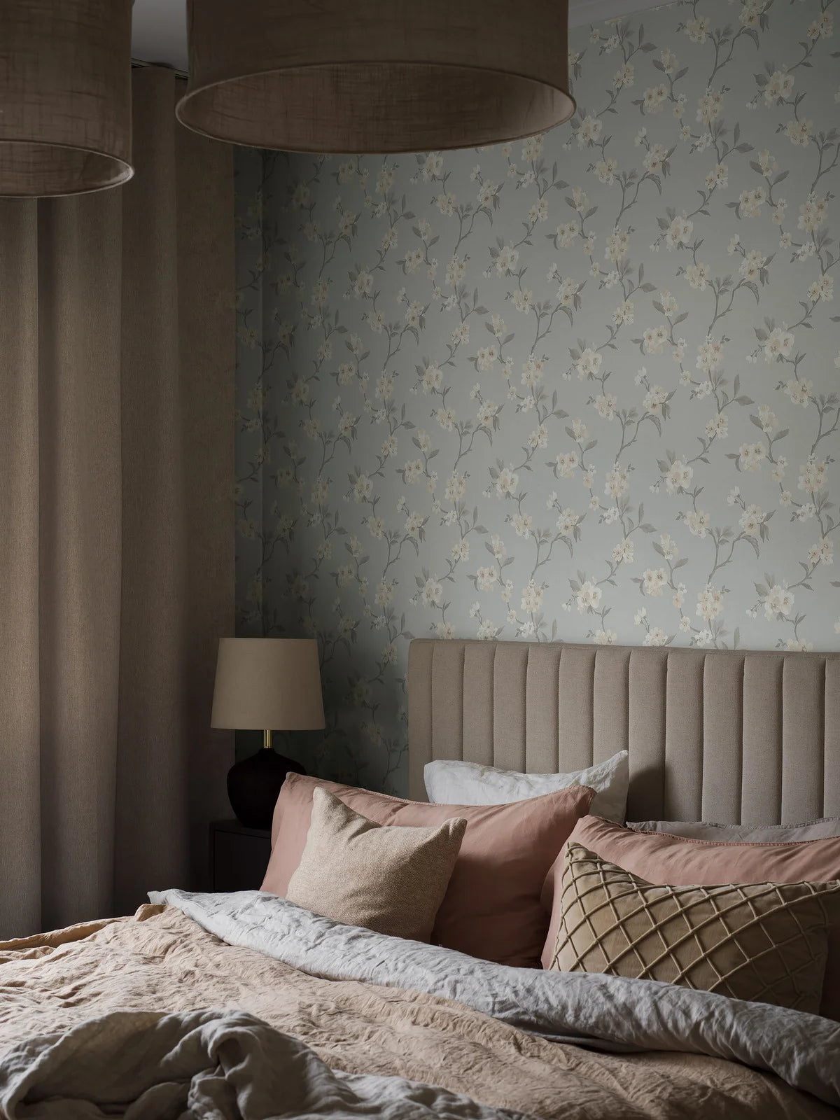 Tapeta flizelinowa papierowa z roślinnym wzorem MARIE niebieski z kremowy