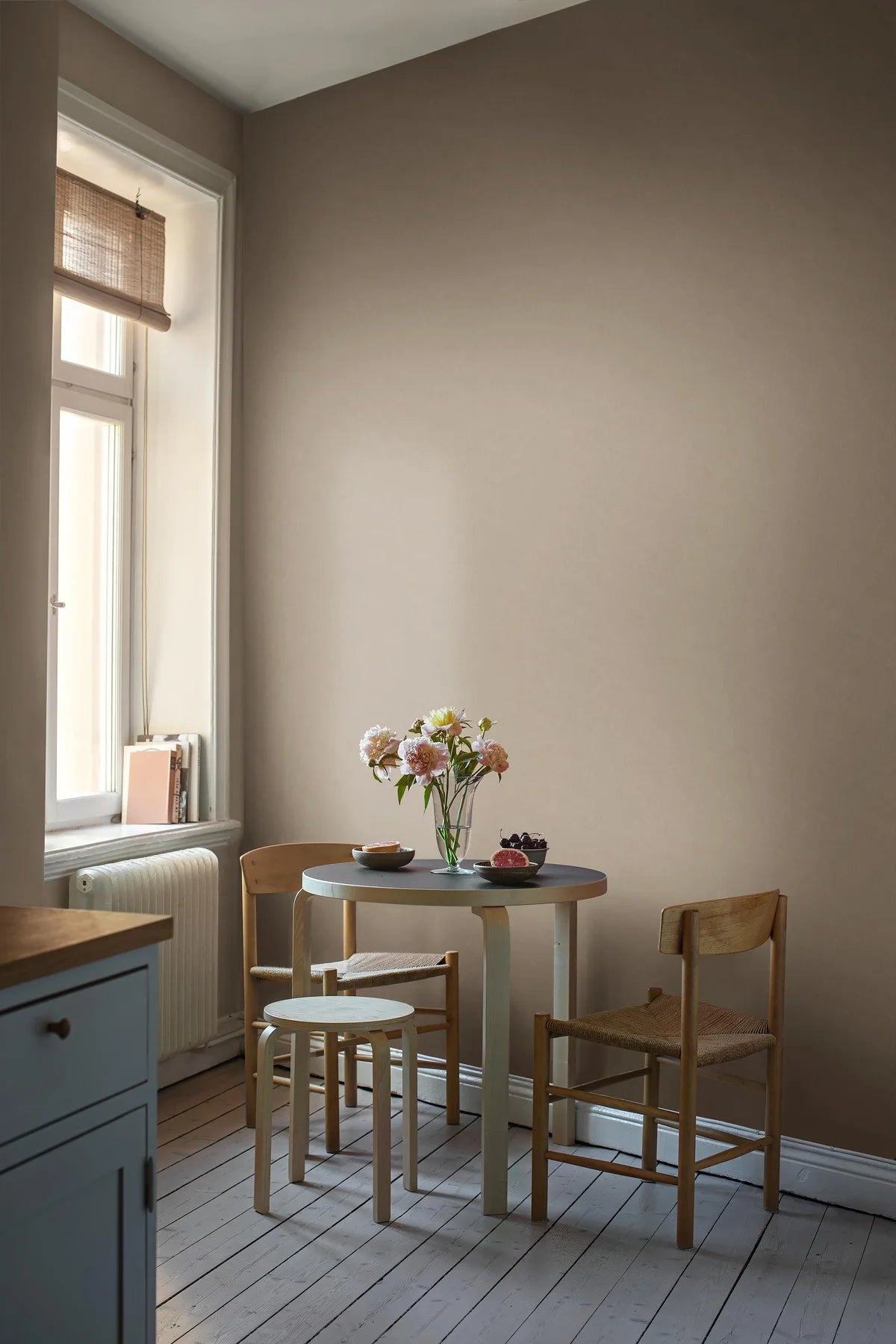 Tapeta strukturalna imitująca len LINEN - GOLDEN LINEN złoty beżowy