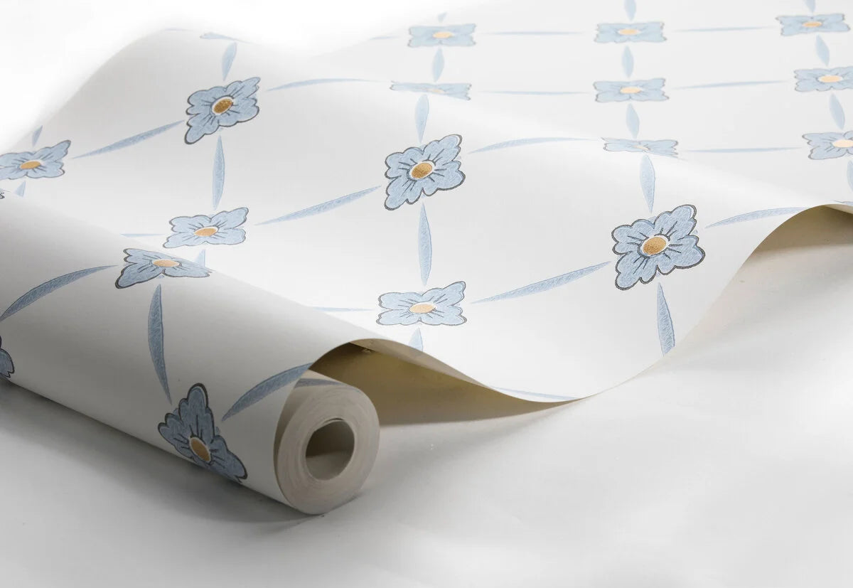 Tapeta flizelinowa papierowa z roślinnym wzorem LINNÉ ciepły biały z niebieskim