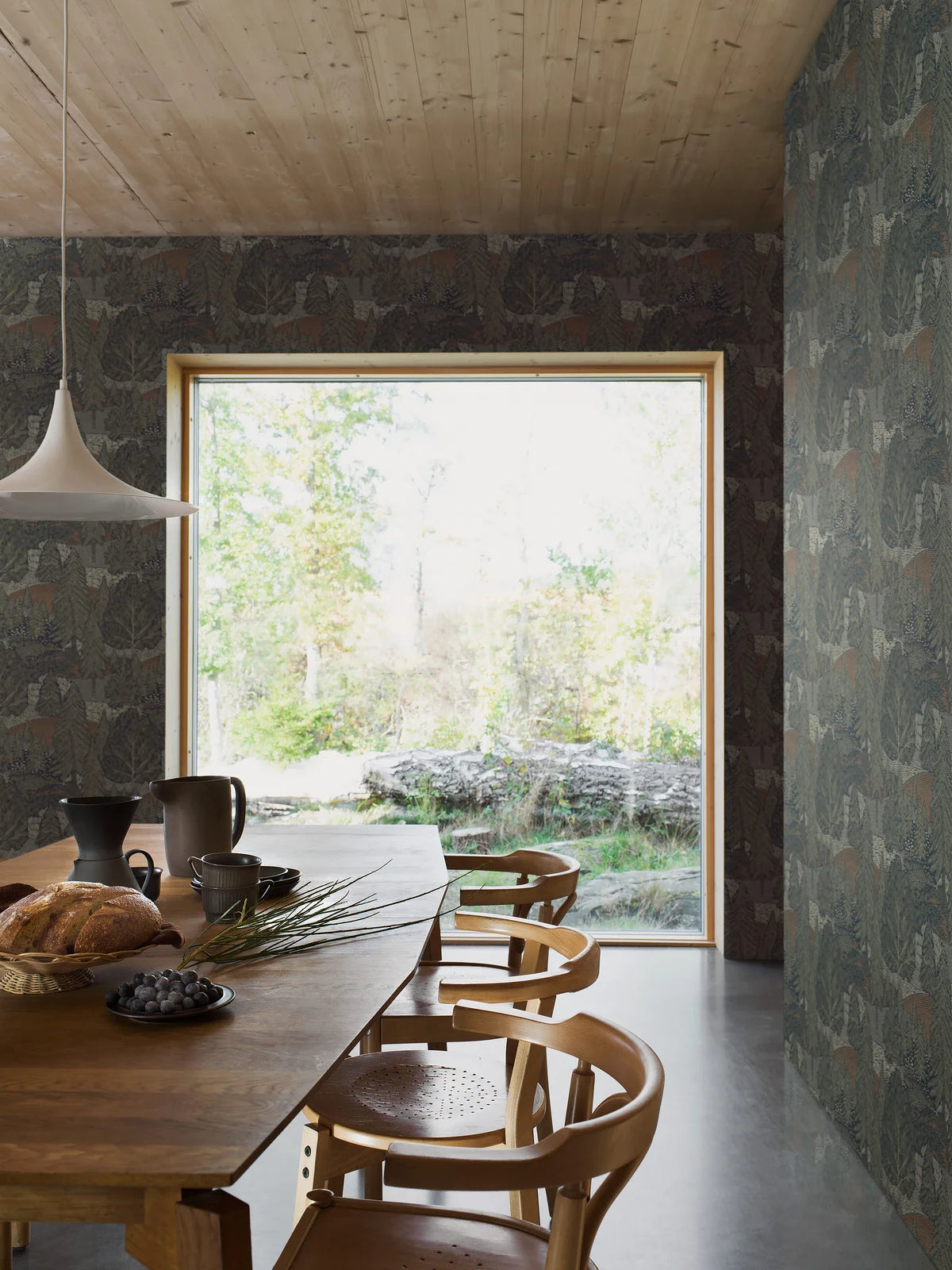 Tapete mit Pflanzenmotiv Bäume NORTHERN FOREST grün mit braun