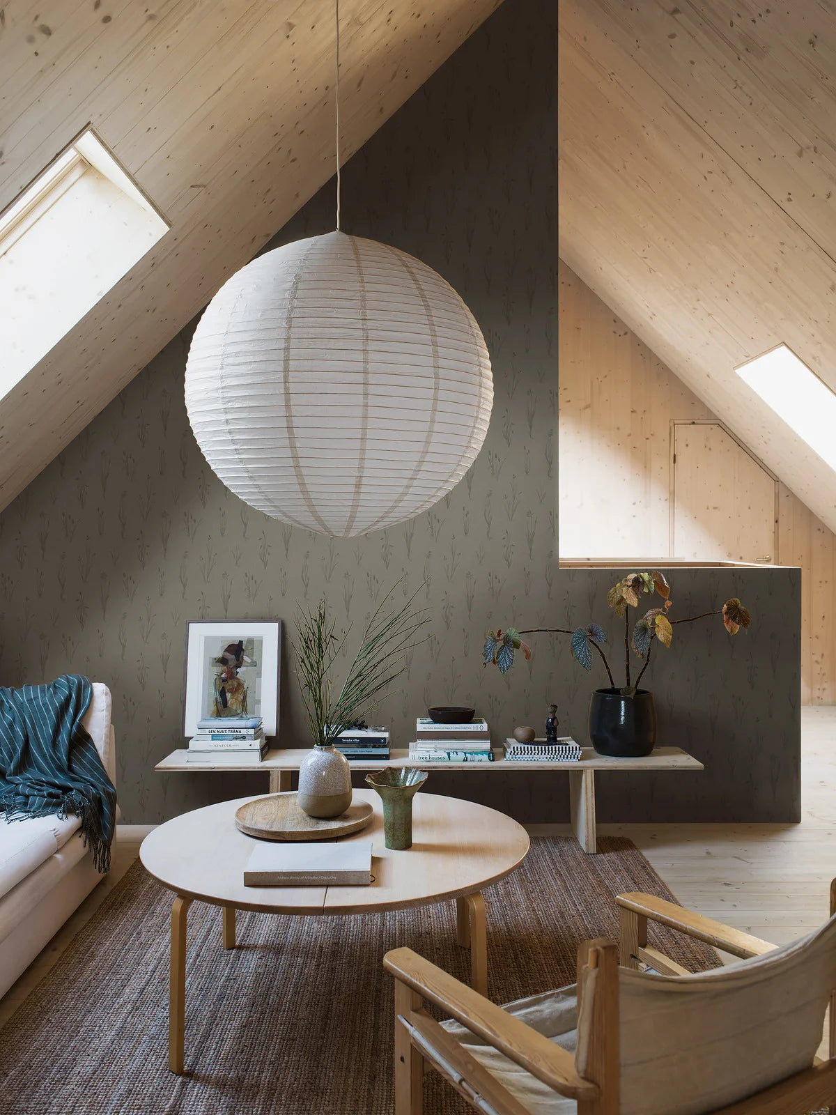 Tapete mit Pflanzenmotiv MOORLAND dunkelgrau