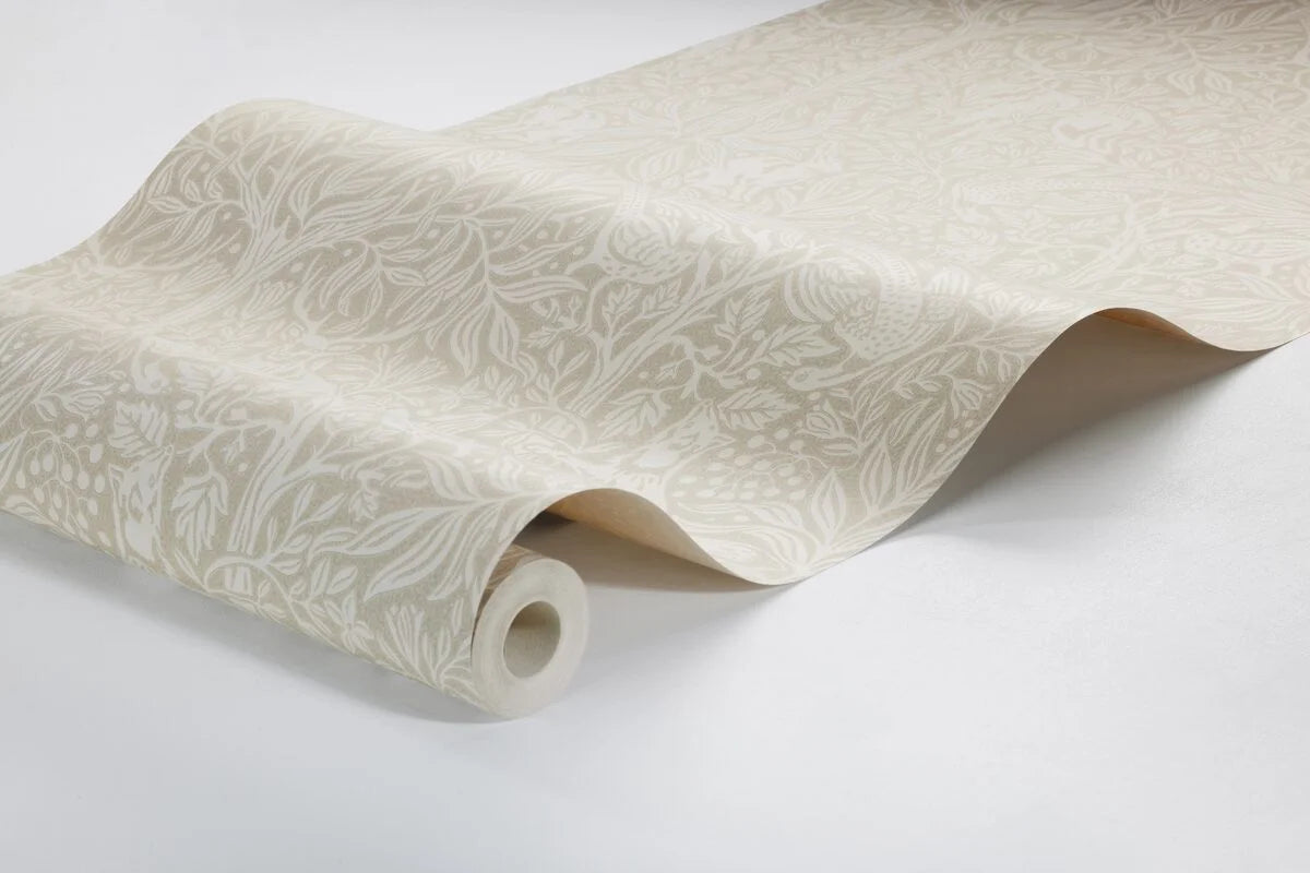 Tapete mit pflanzlichem Muster und Waldmotiv UNTER DEM HOLUNDERBAUM beige mit weißem