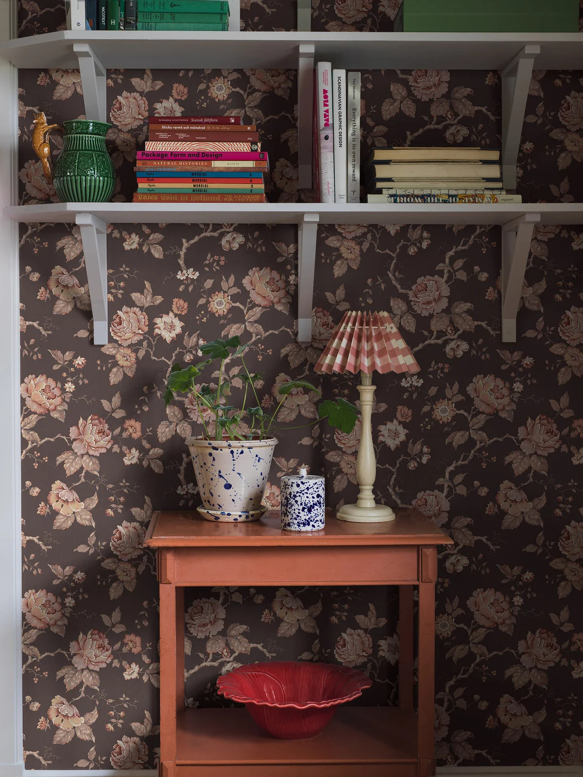 Tapeta z motywem roślinnym ROSENTRAD brązowy