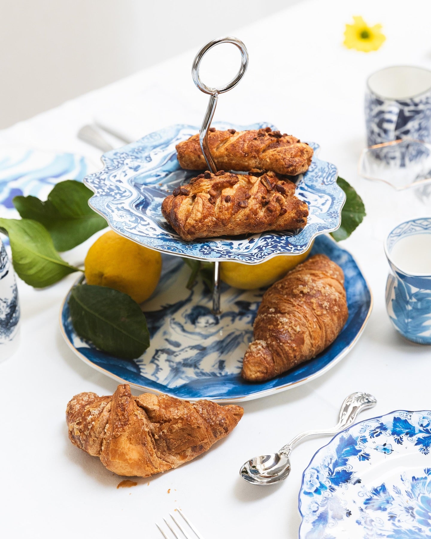 Patera CLASSIC ON ACID niebieska porcelana