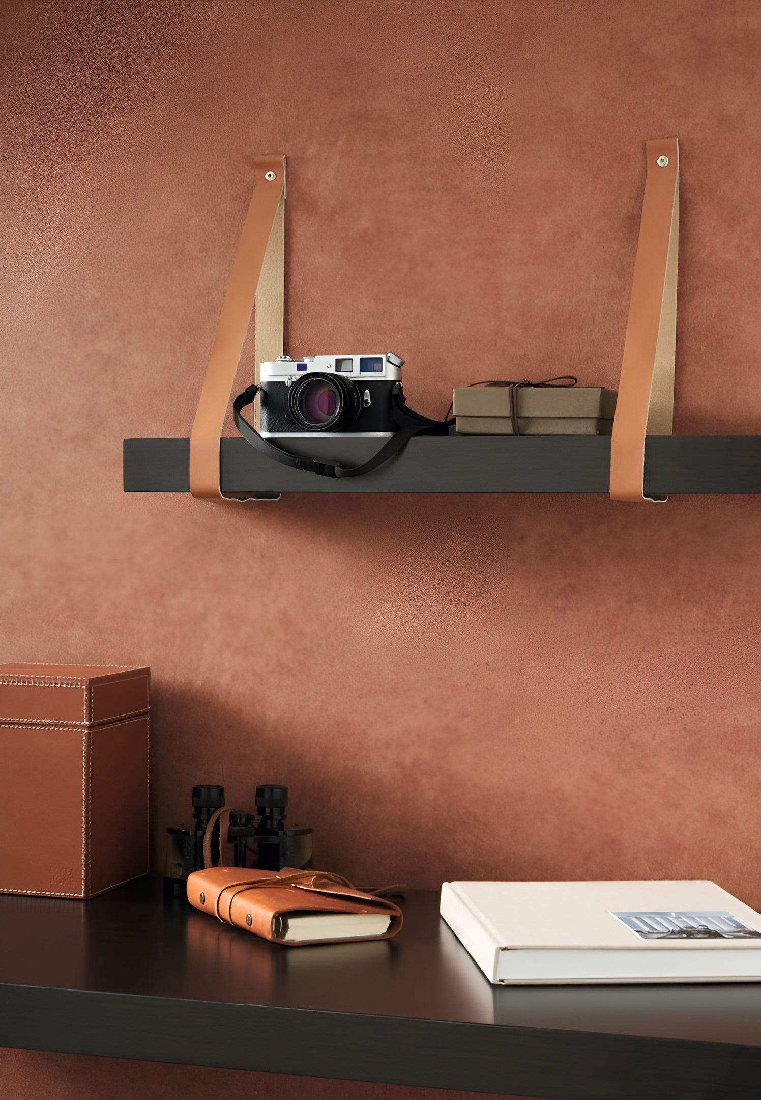 Tapeta winylowa imitująca skórę CLUB koniakowy