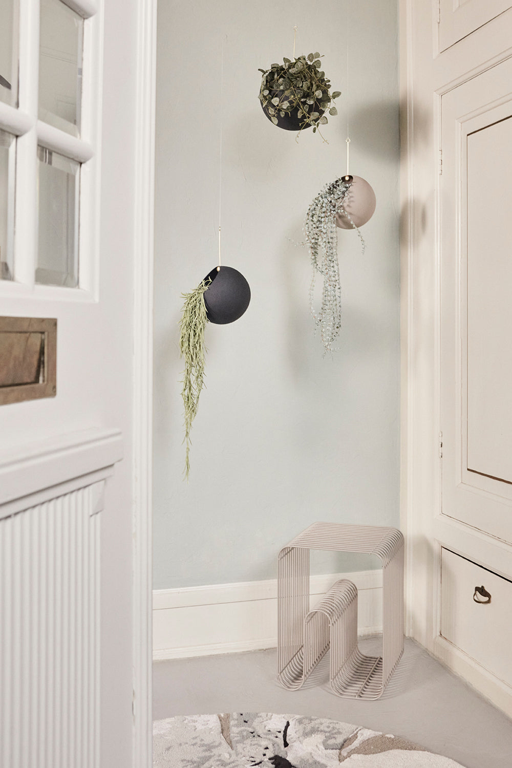 Hängende Blumentopf GLOBE taupe