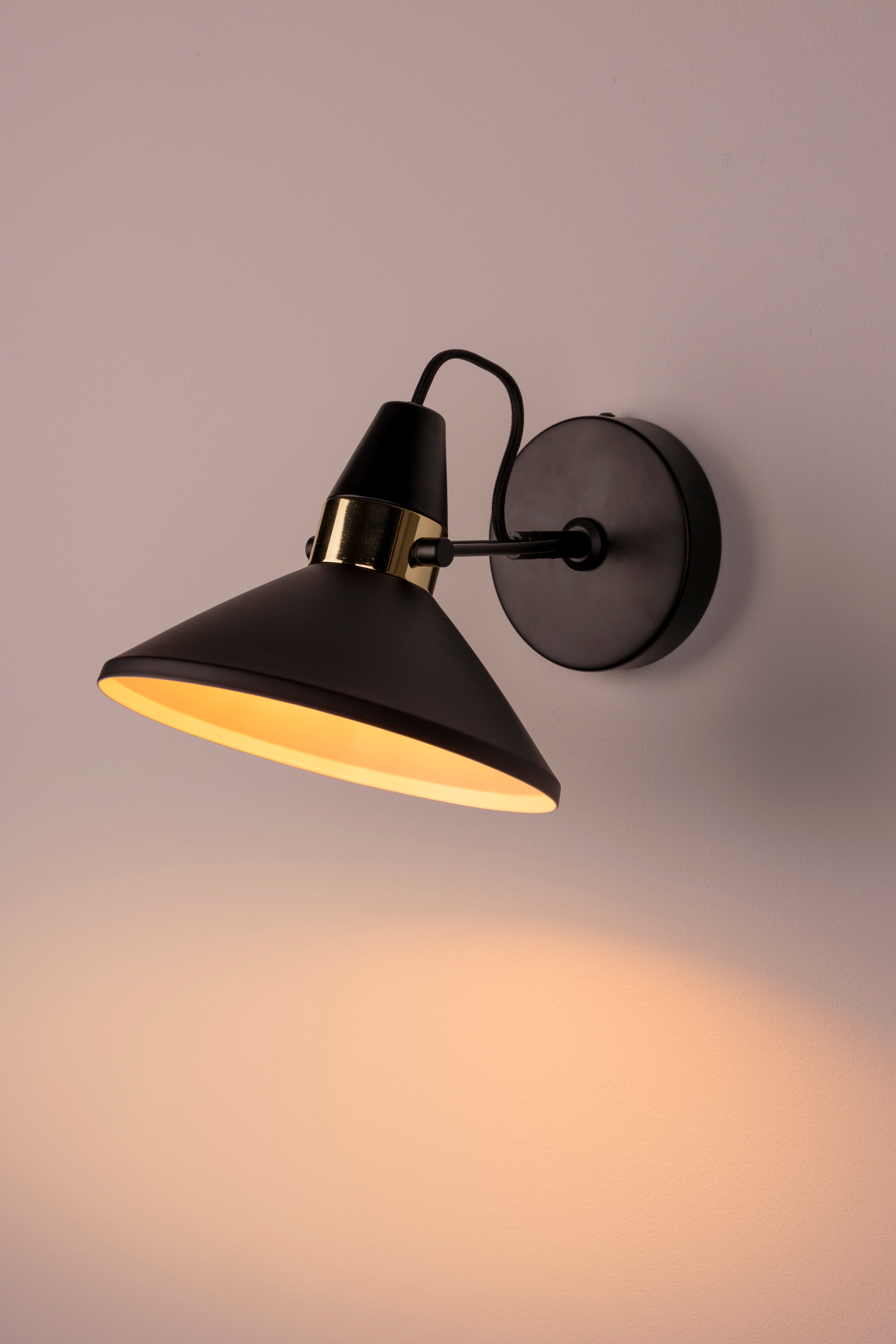 Lampa ścienna regulowana JONA czarny