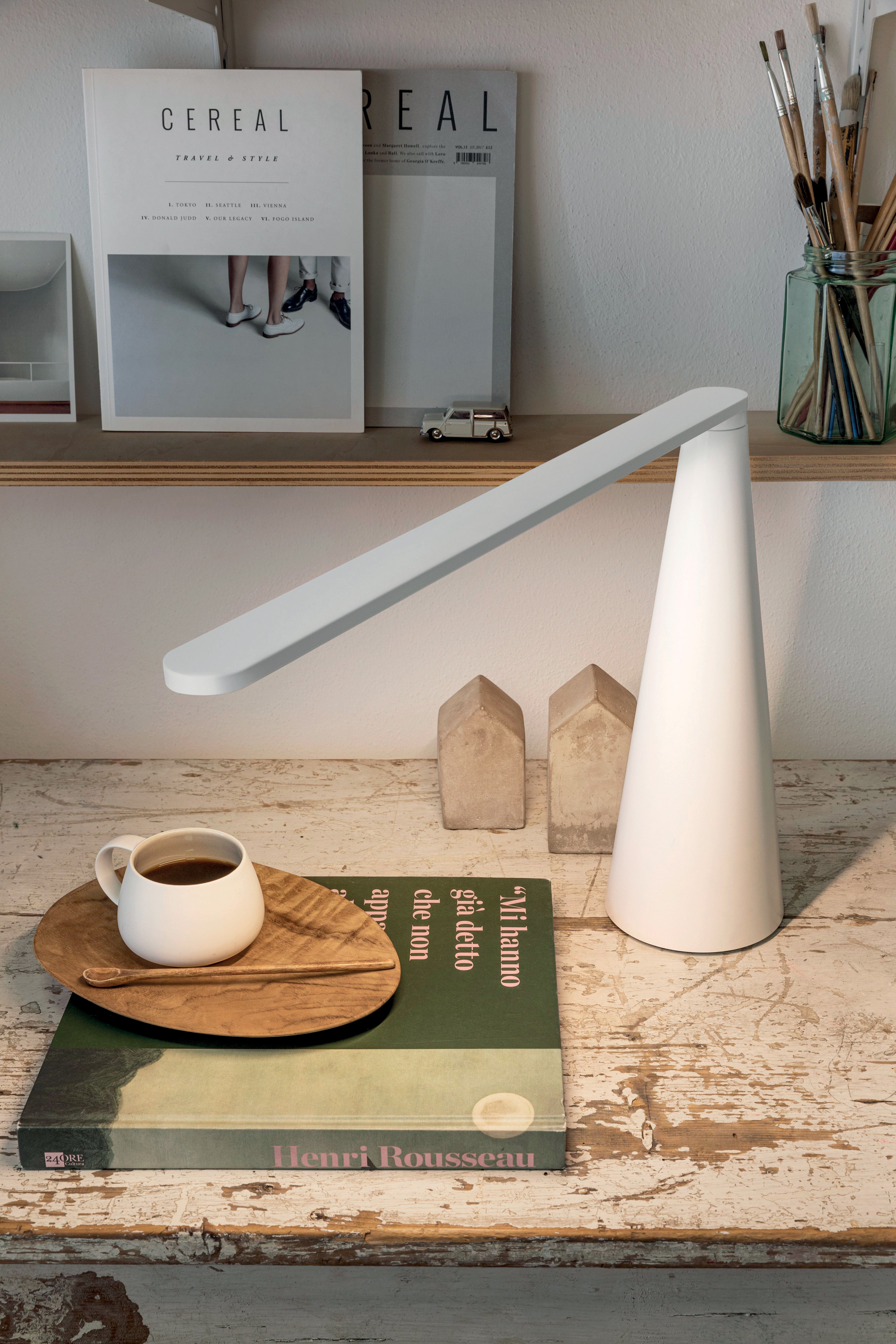 Lampa stołowa ELICA połyskujący żółty – styl minimalistyczny