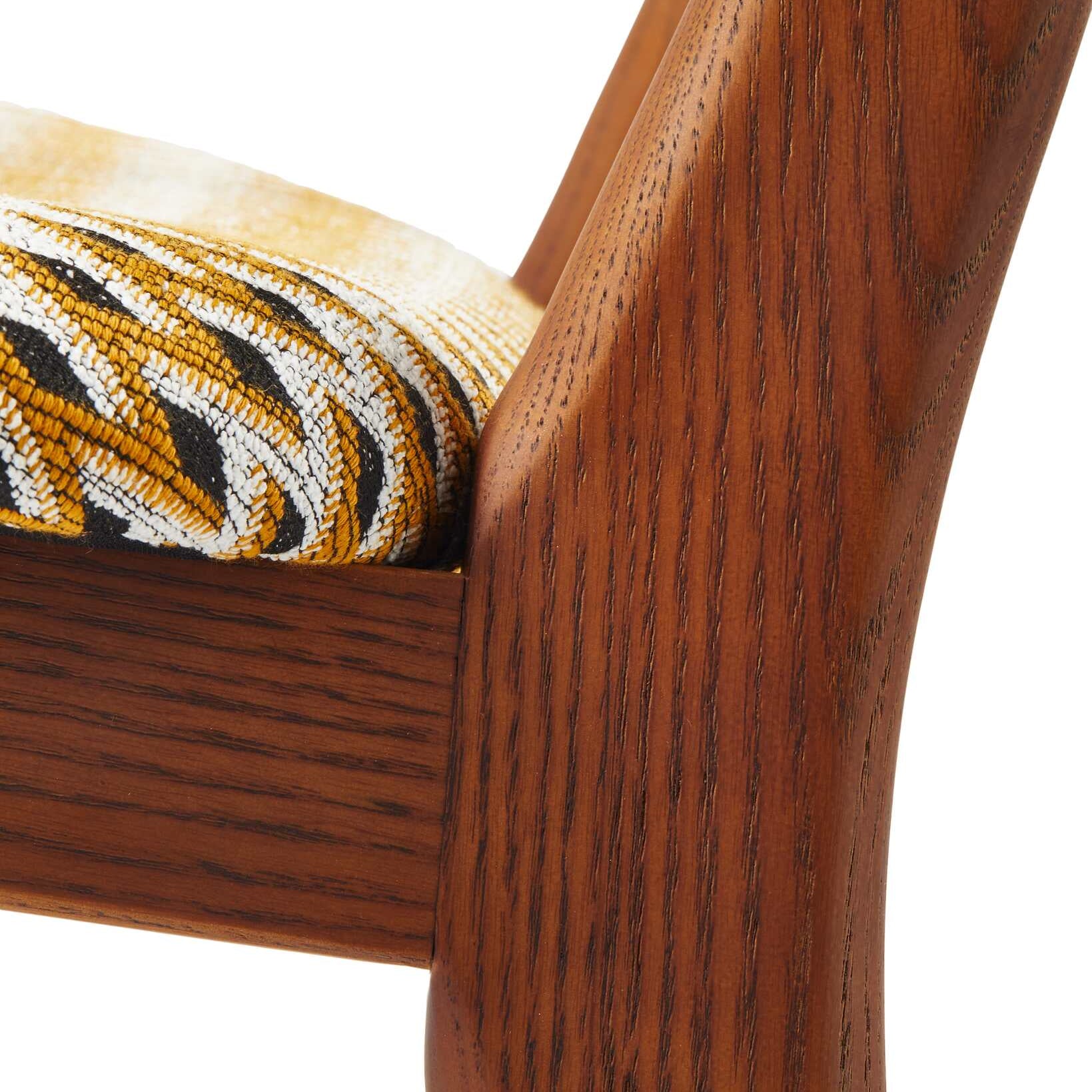 Krzesło HAPPY DAYS ochre w geometryczne wzory z drewnianą podstawą