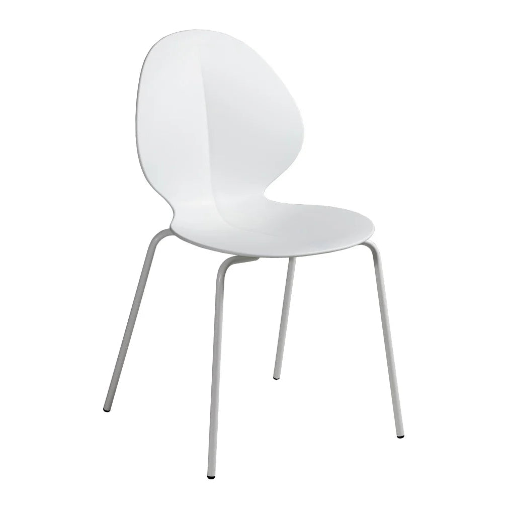 Stuhl BASIL mit weißem Sitz und weißem Metallgestell