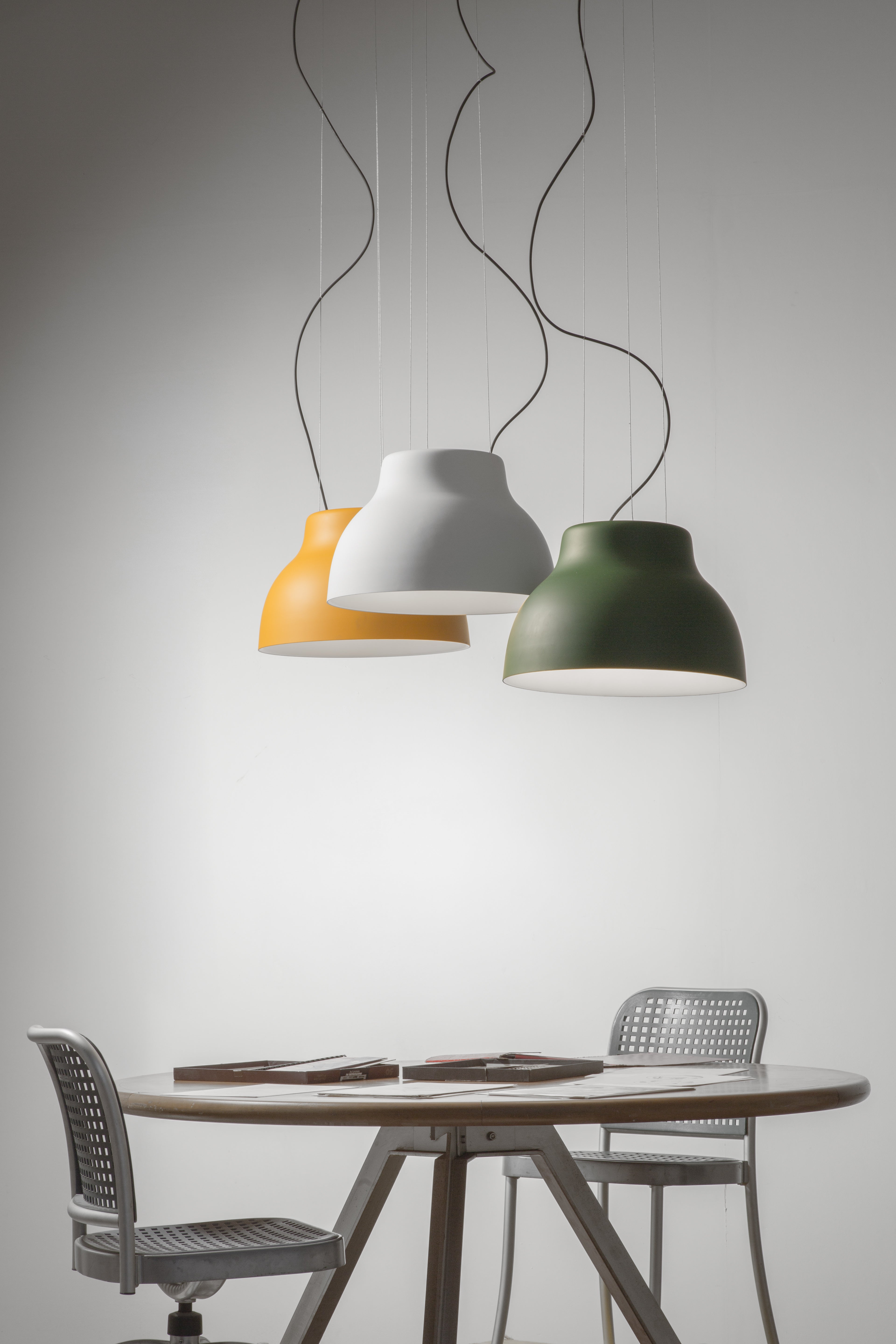 Lampa wisząca CICALA tłoczony biały