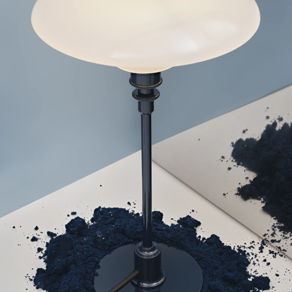 Lampa stołowa PH 2/1 biały z granatową podstawą
