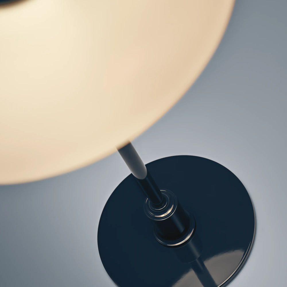 Lampa stołowa PH 2/1 biały z granatową podstawą