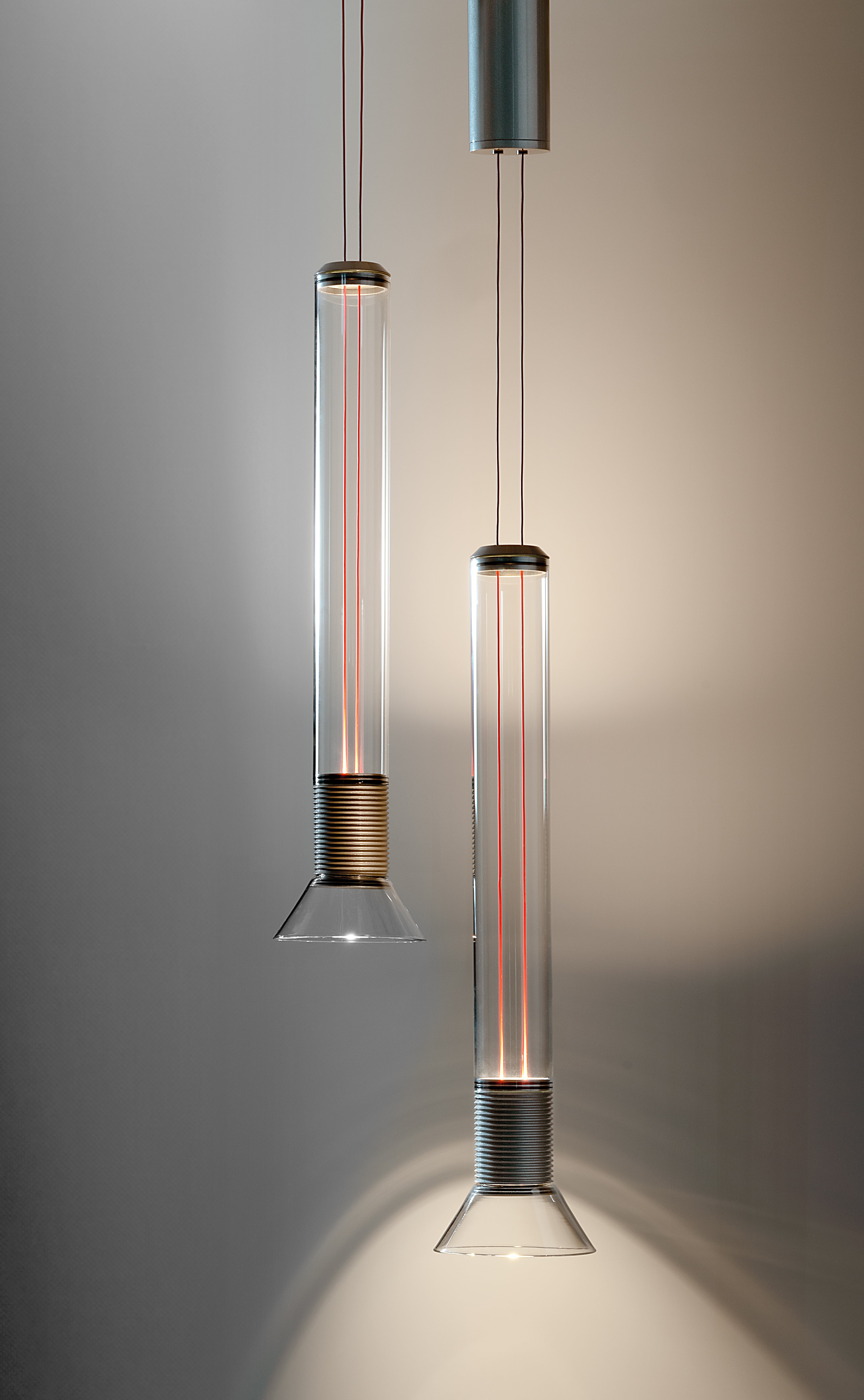 Lampa wisząca DIA transparentny z matowymi szarymi elementami