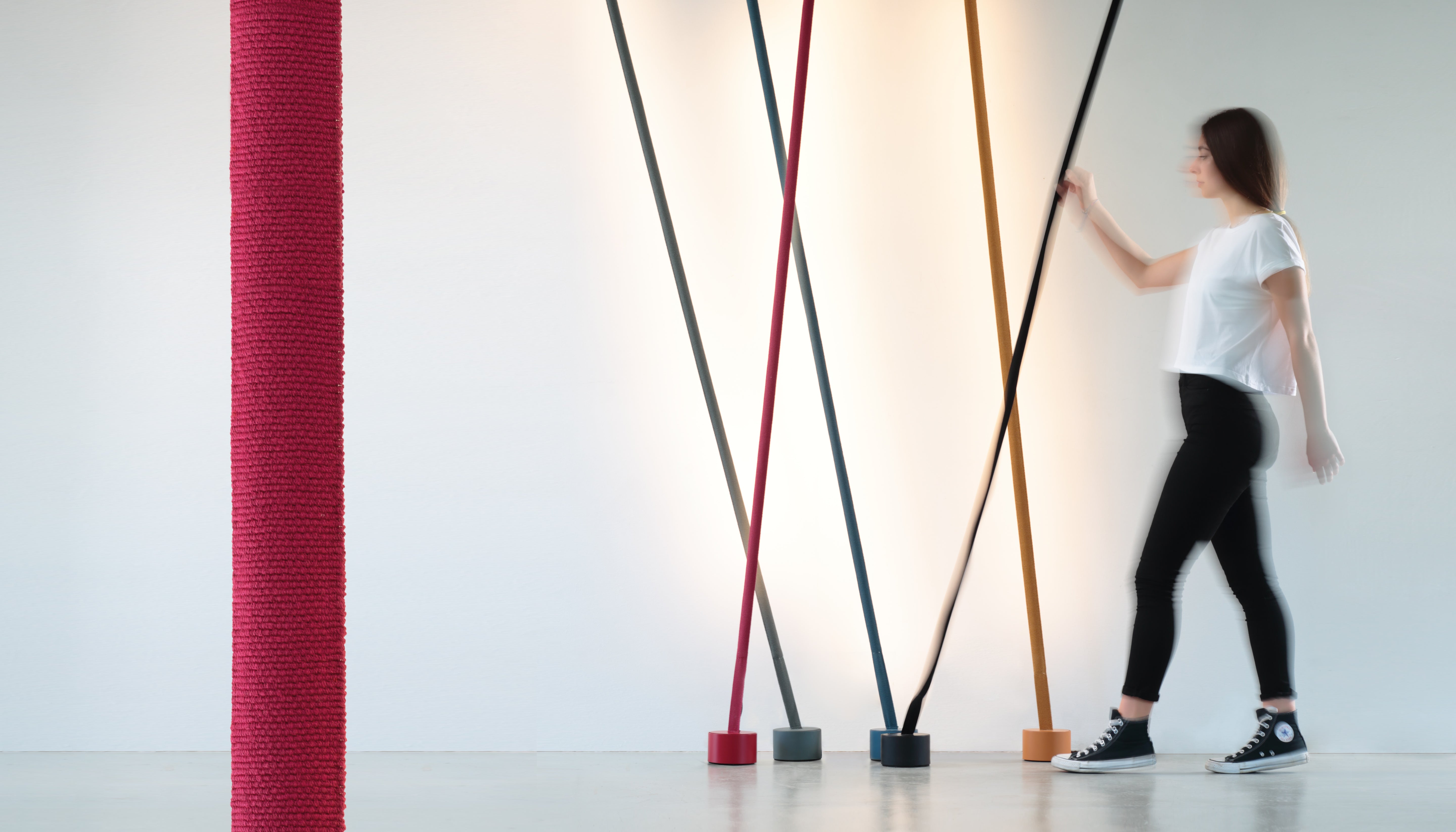 Lampa podłogowa ELASTICA czarny
