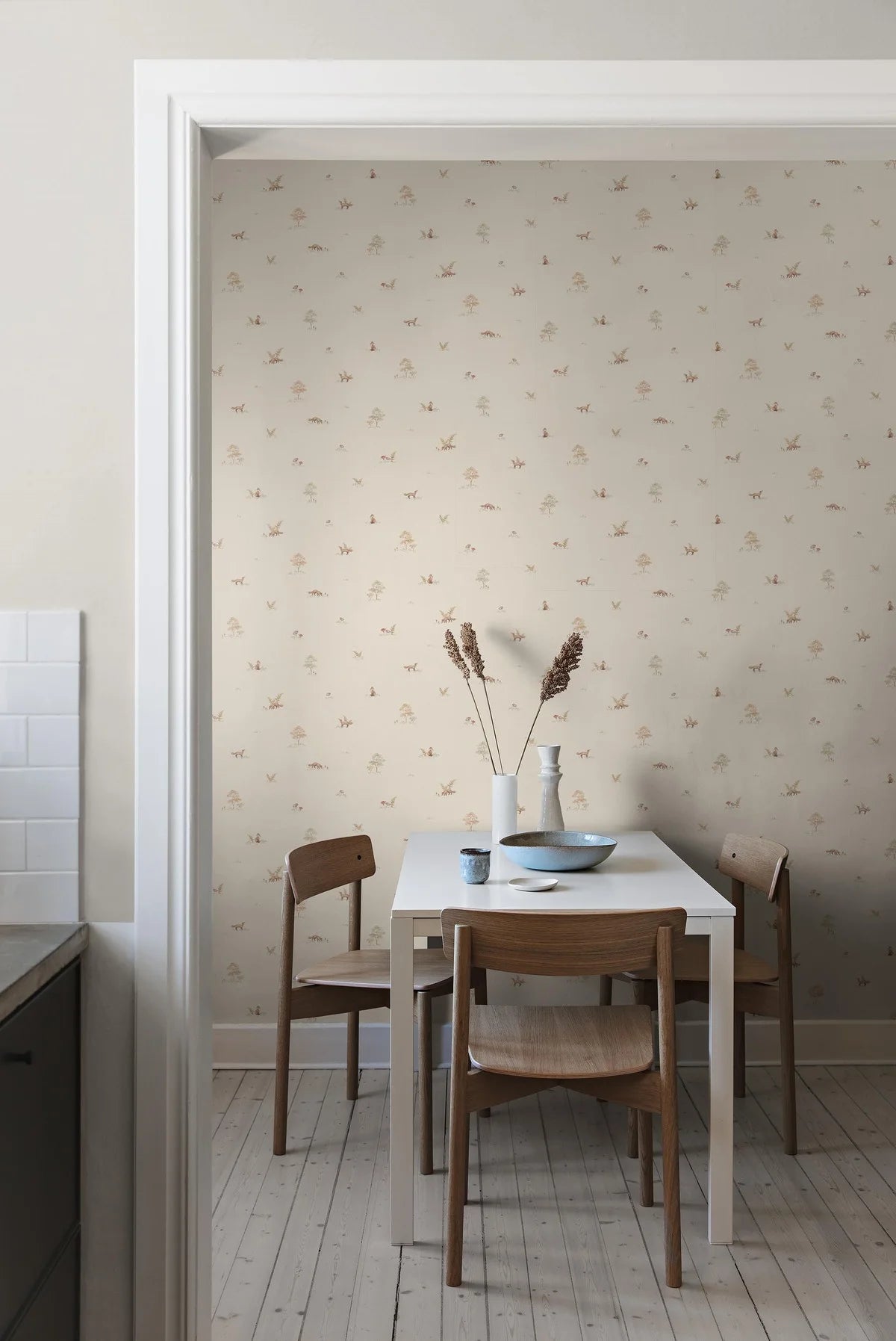Light Beige Wallpaper with Plant and Animal Motif LITTLE FOX
