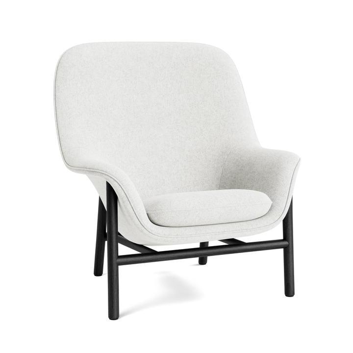 Fotel DRAPE HIGH z czarną dębową podstawą